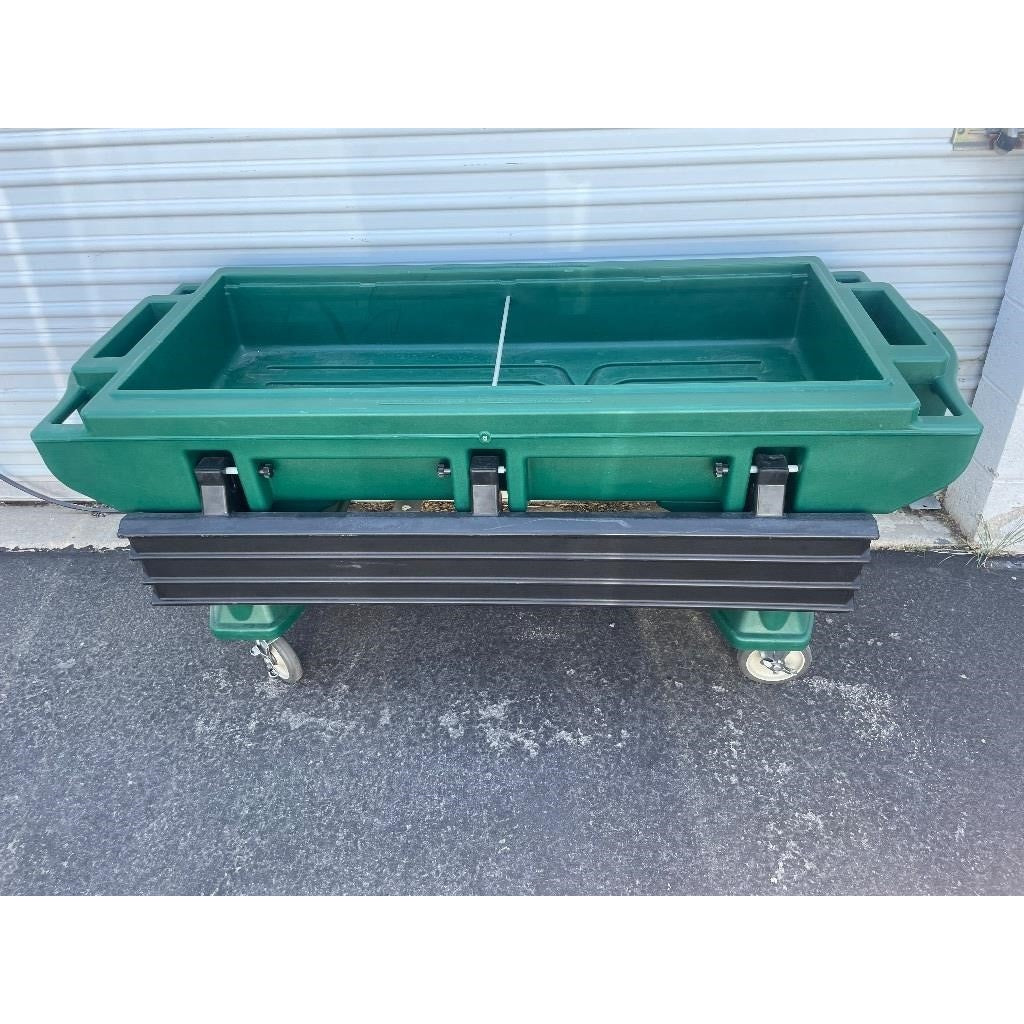 Cambro 6' Versa Food/ Salad Bar with Heavy-Duty Casters