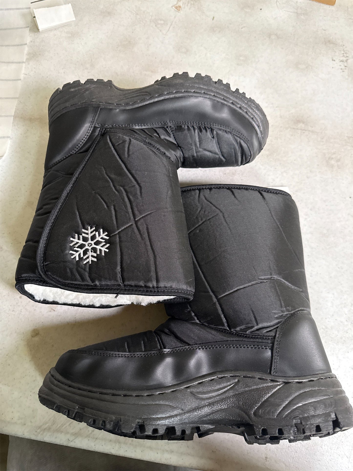 World Famous Sports Women's Snowflake 6" Winter Boots - Black, Size 5