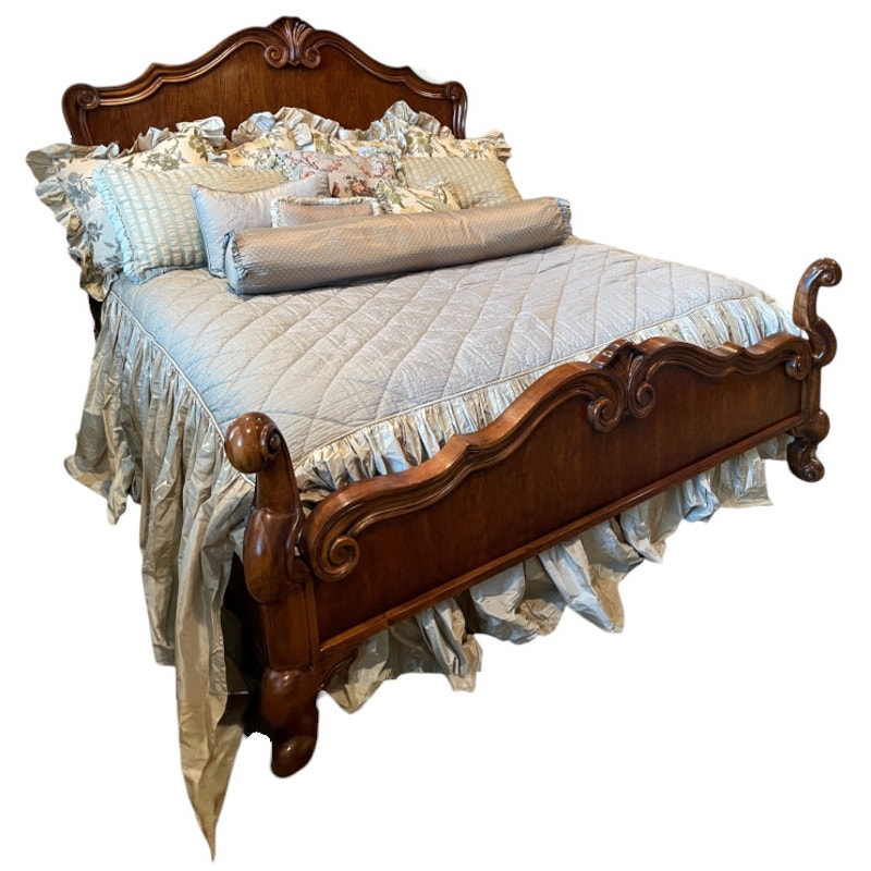 Hickory Chair Wood King Bed Frame Set
