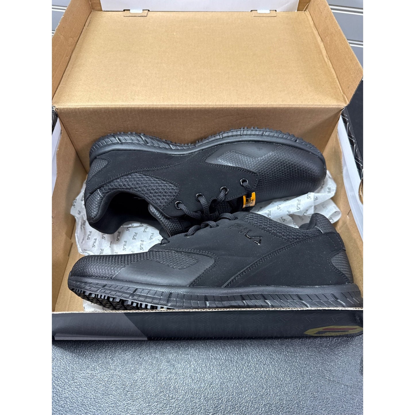 Fila Men's Memory Layers Slip Resistant Athletic Shoes - Soft Toe - BLACK Size 9