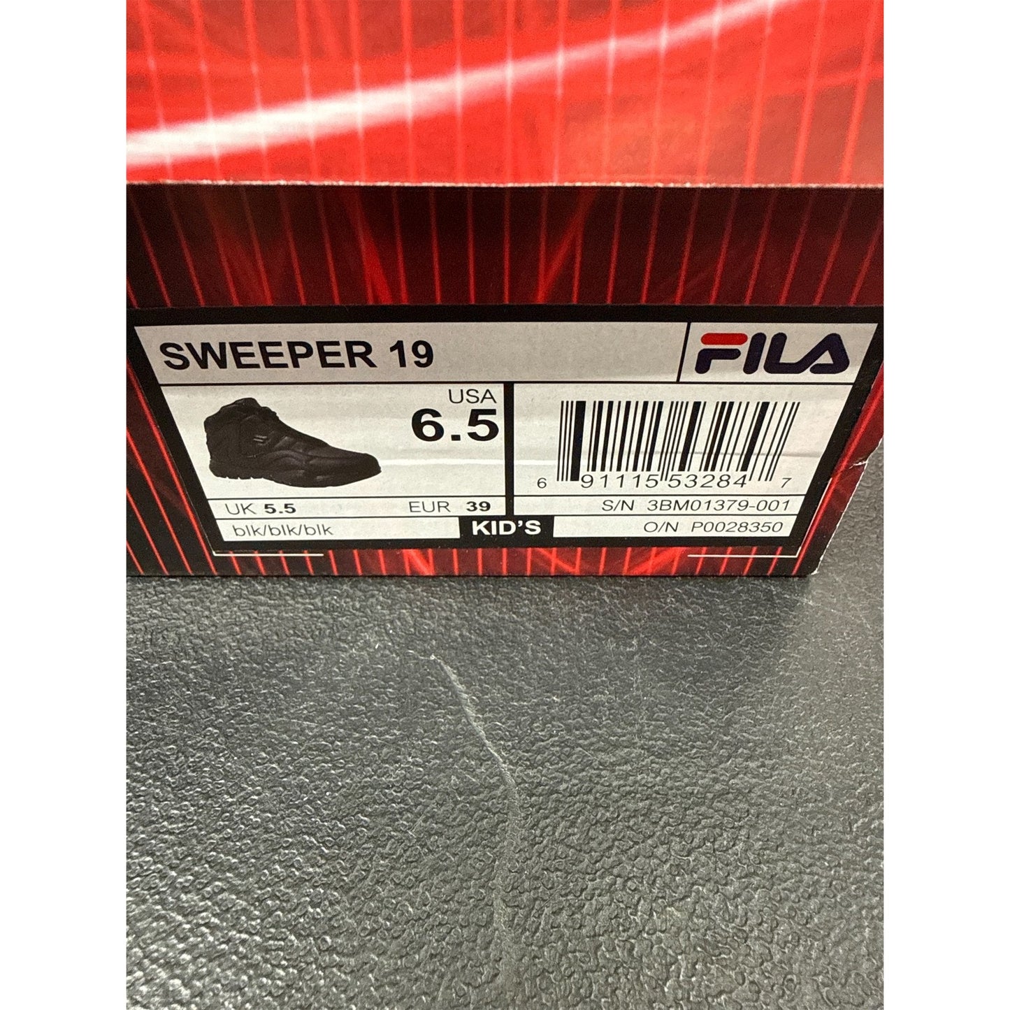 Fila Sweeper 19 Kids Basketball Shoes - Size 6.5, Black