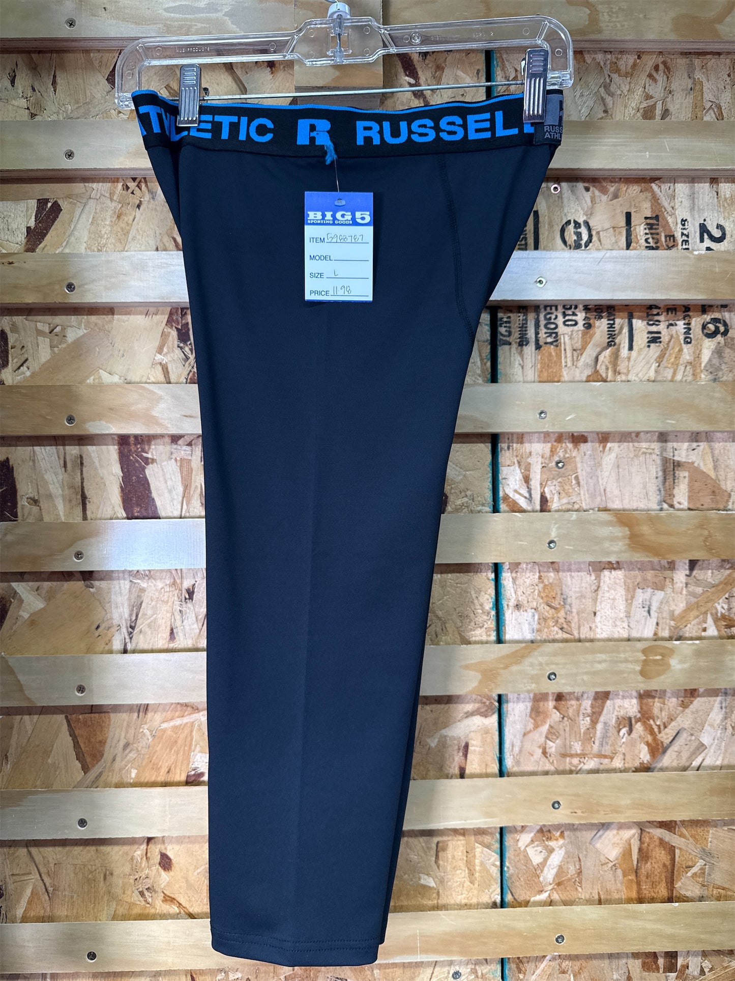 Russell Athletic Boys' 3/4 Compression Tights - Black, Size Large