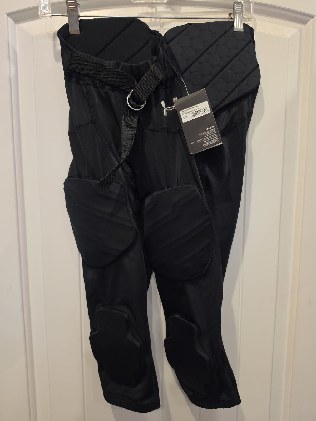 Under Armour Men's 2023 Gameday Armour Integrated Football Pants
