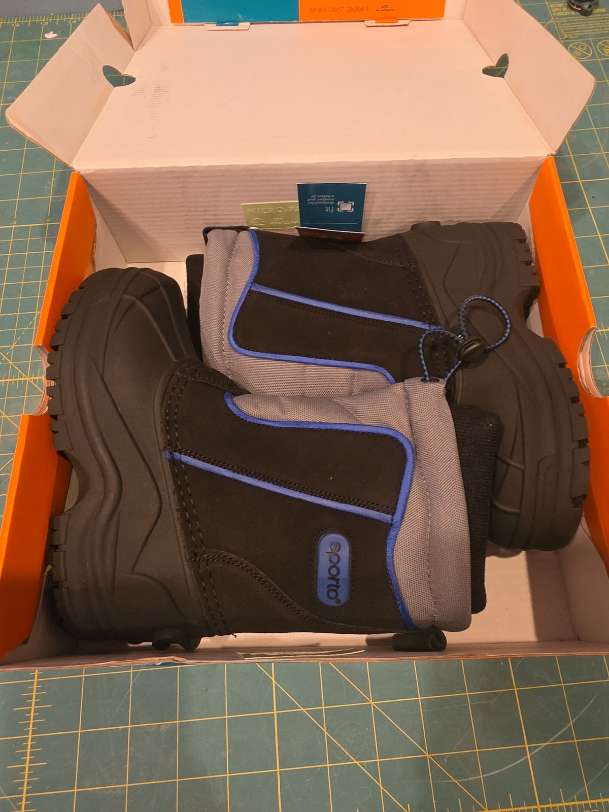 Sporto Boys Frost II Winter Snow Boots, Black/Blue, Size 11