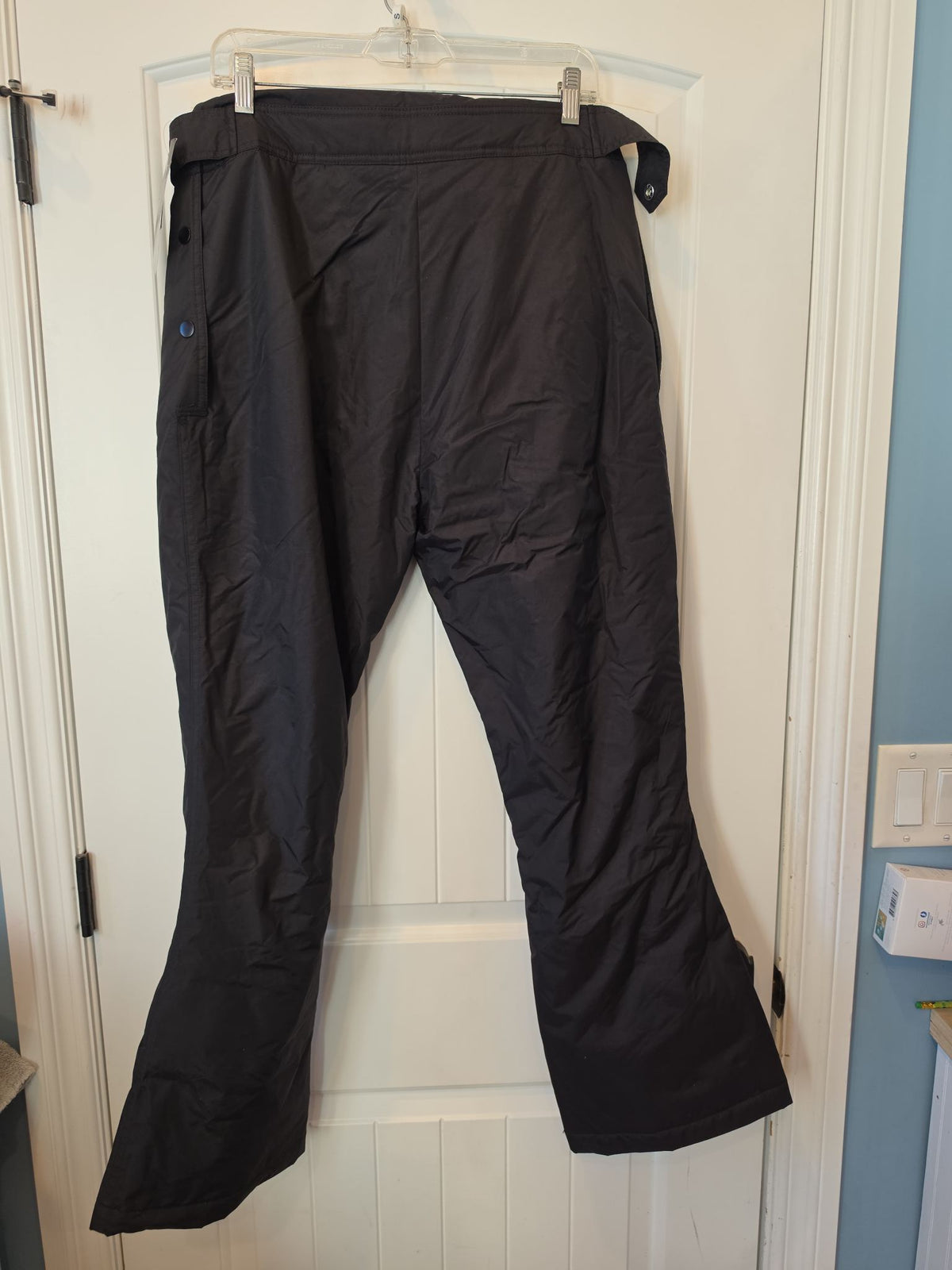 Sport Essentials Women's Black Snow Bib Pants, Size S