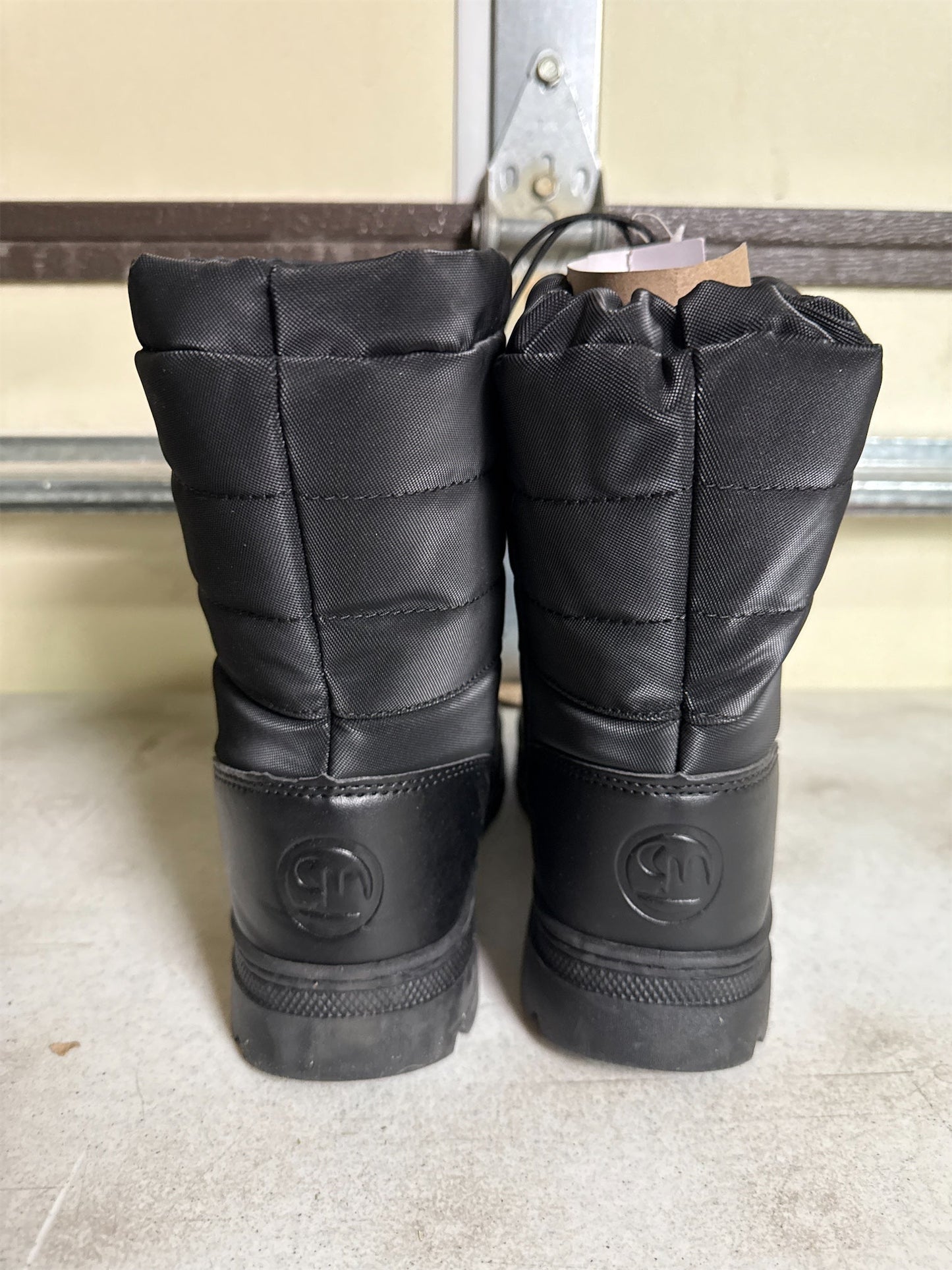 Rugged Exposure Ziggy II Boys' Black Winter Boots - Size 6