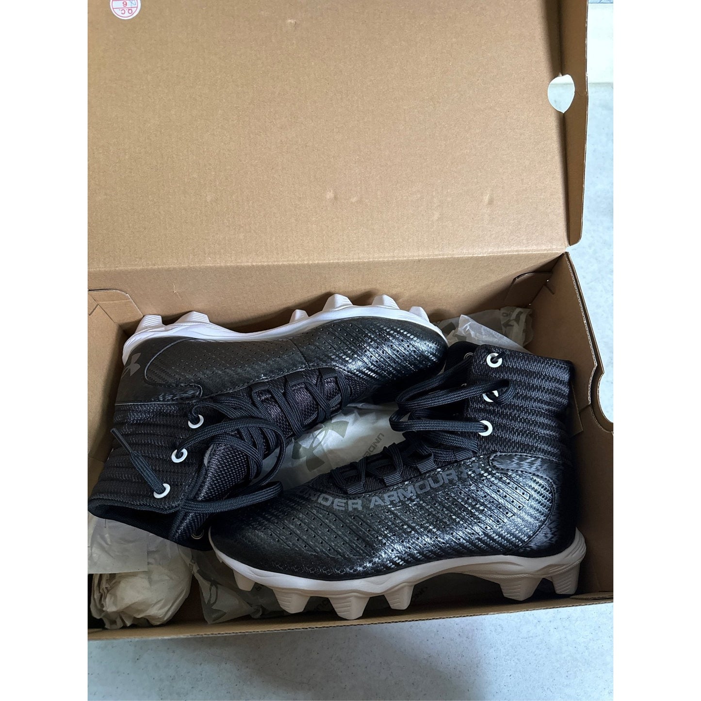 Under Armour Kids' Highlight Franchise 2.0 RM Football Cleats, Size 5Y