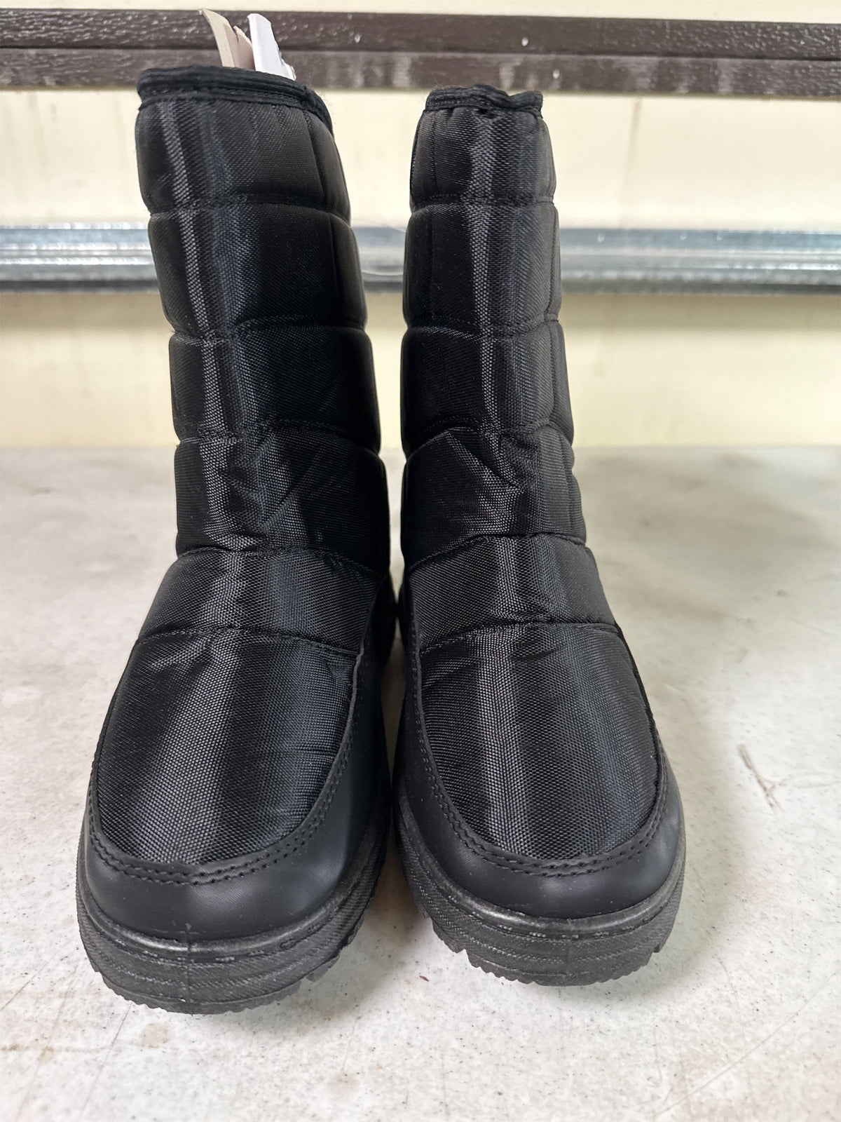 Kids' Black Insulated Snow Boots - Size 4