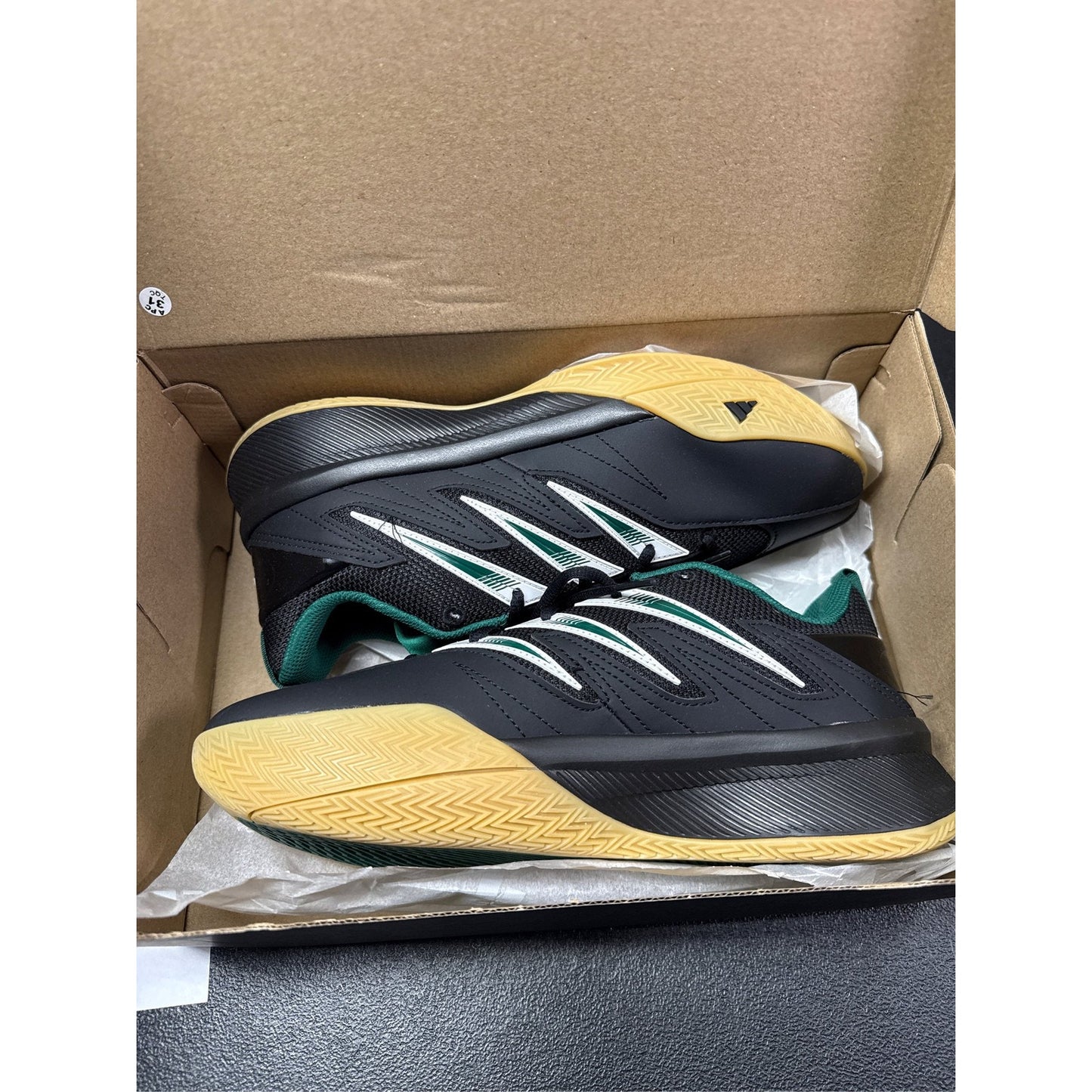 Adidas Unisex-Adult Dame Certified 3 Basketball Shoe Size 8M/9W