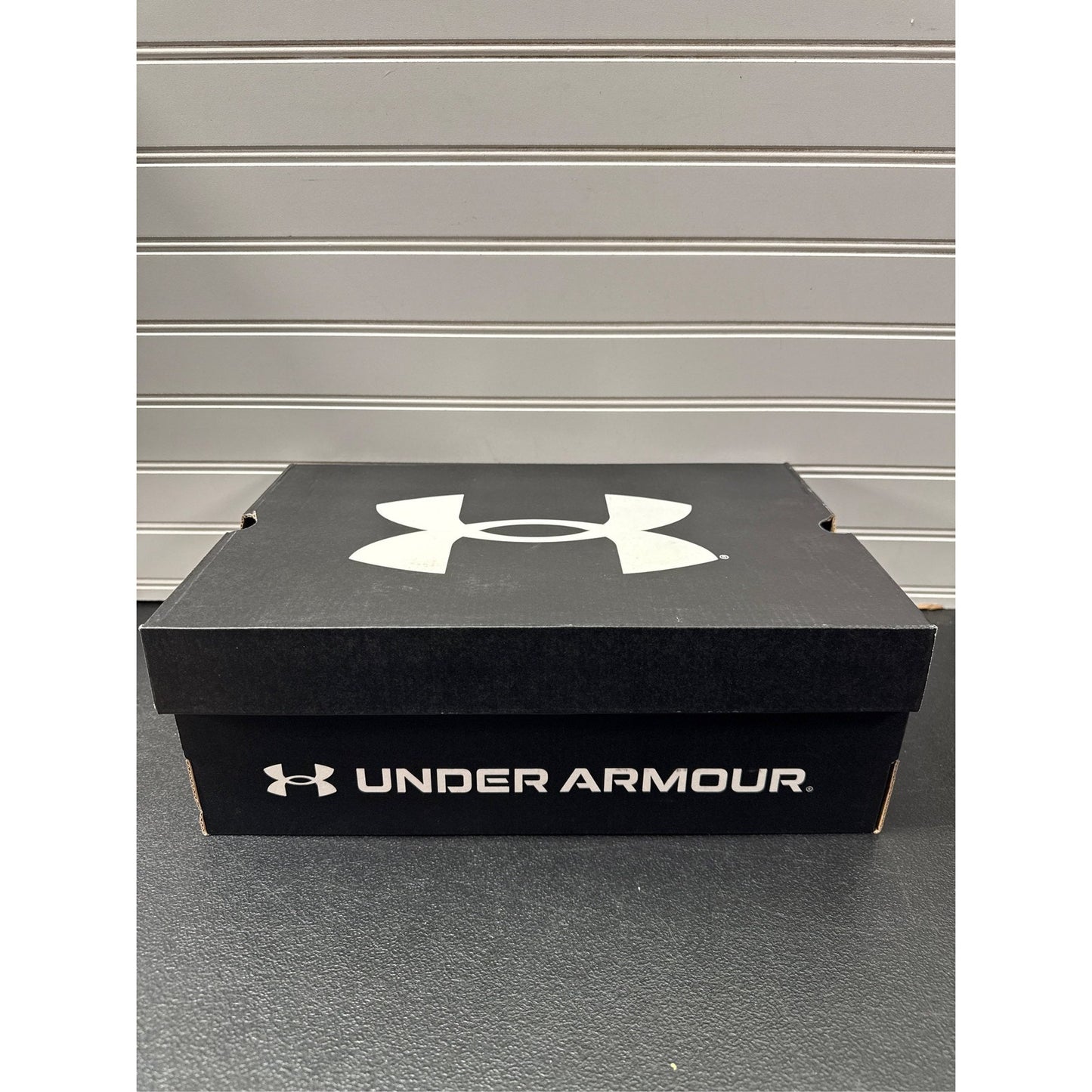 Under Armour Men's Spotlight Hammer RM Football Cleats Size 9