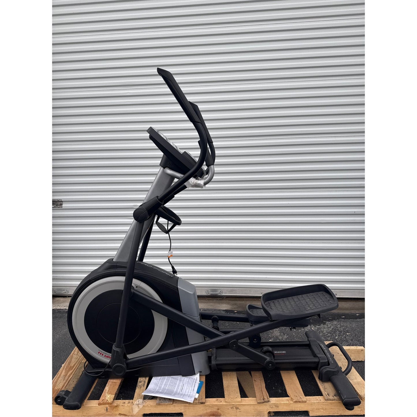 ProForm Carbon E10 Smart Elliptical Trainer with 10 In. HD Touchscreen