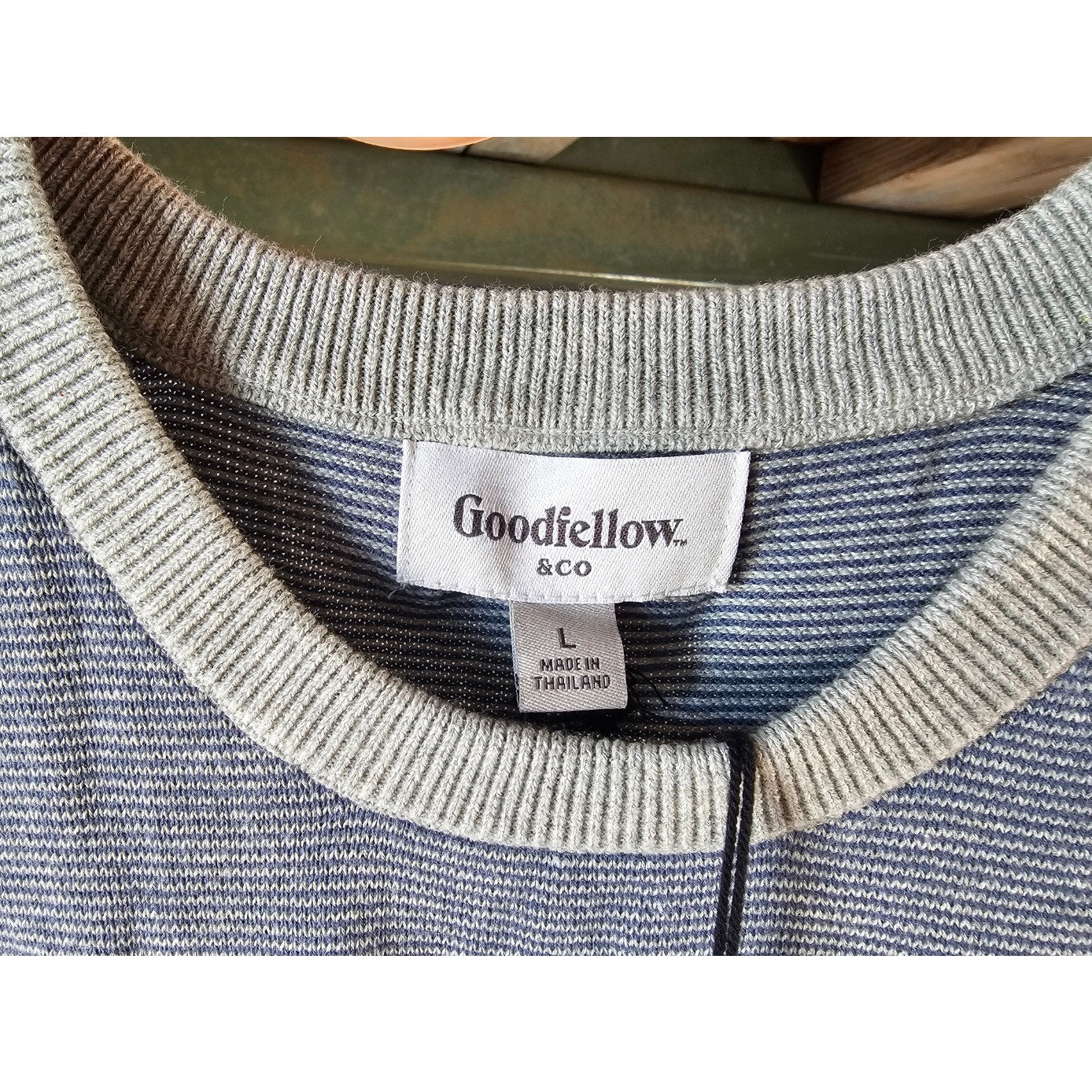 Men's Goodfellow Blue Striped Sweater L