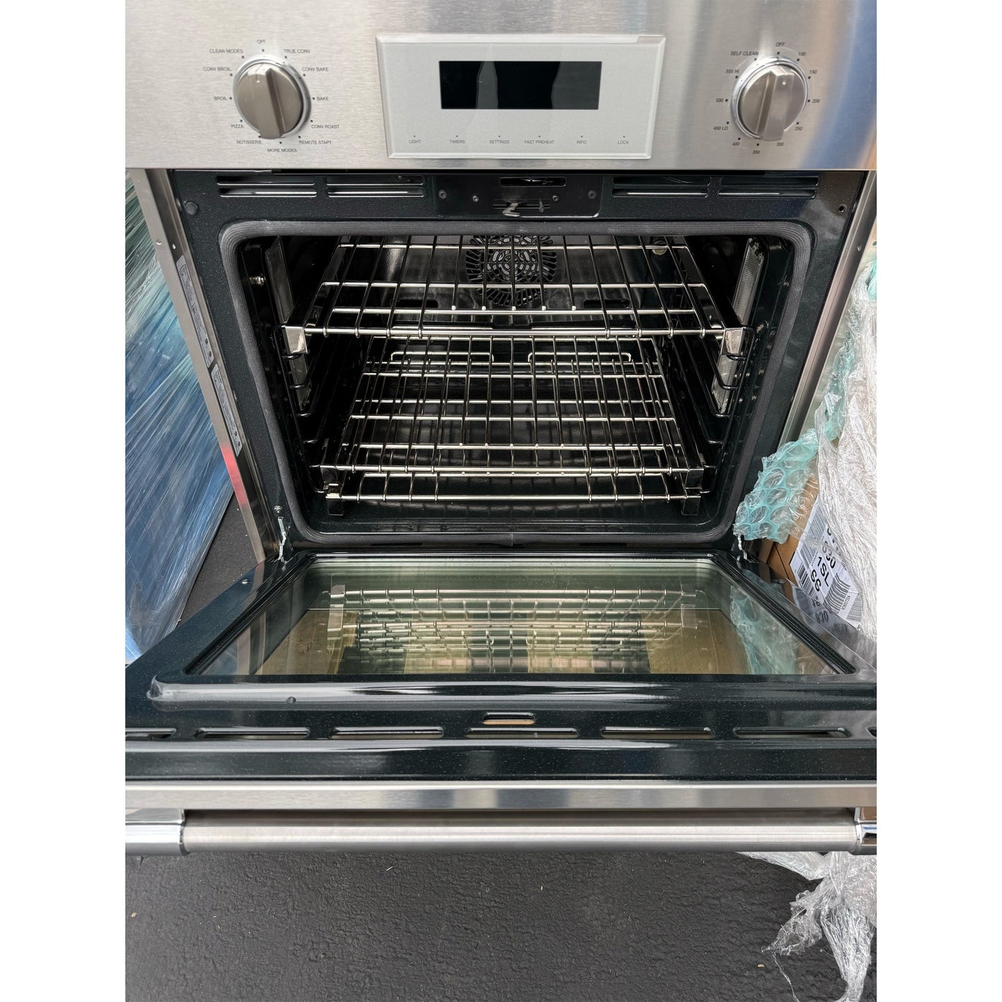 Thermador POD301W Professional Series 30" Wide 4.5 Cu. Ft. Single Electric Oven