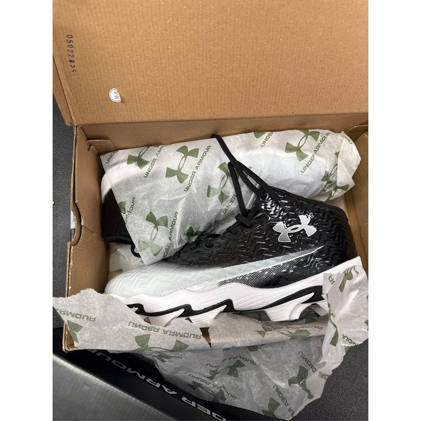 Under Armour Men's Spotlight Hammer RM Football Cleats Size 9