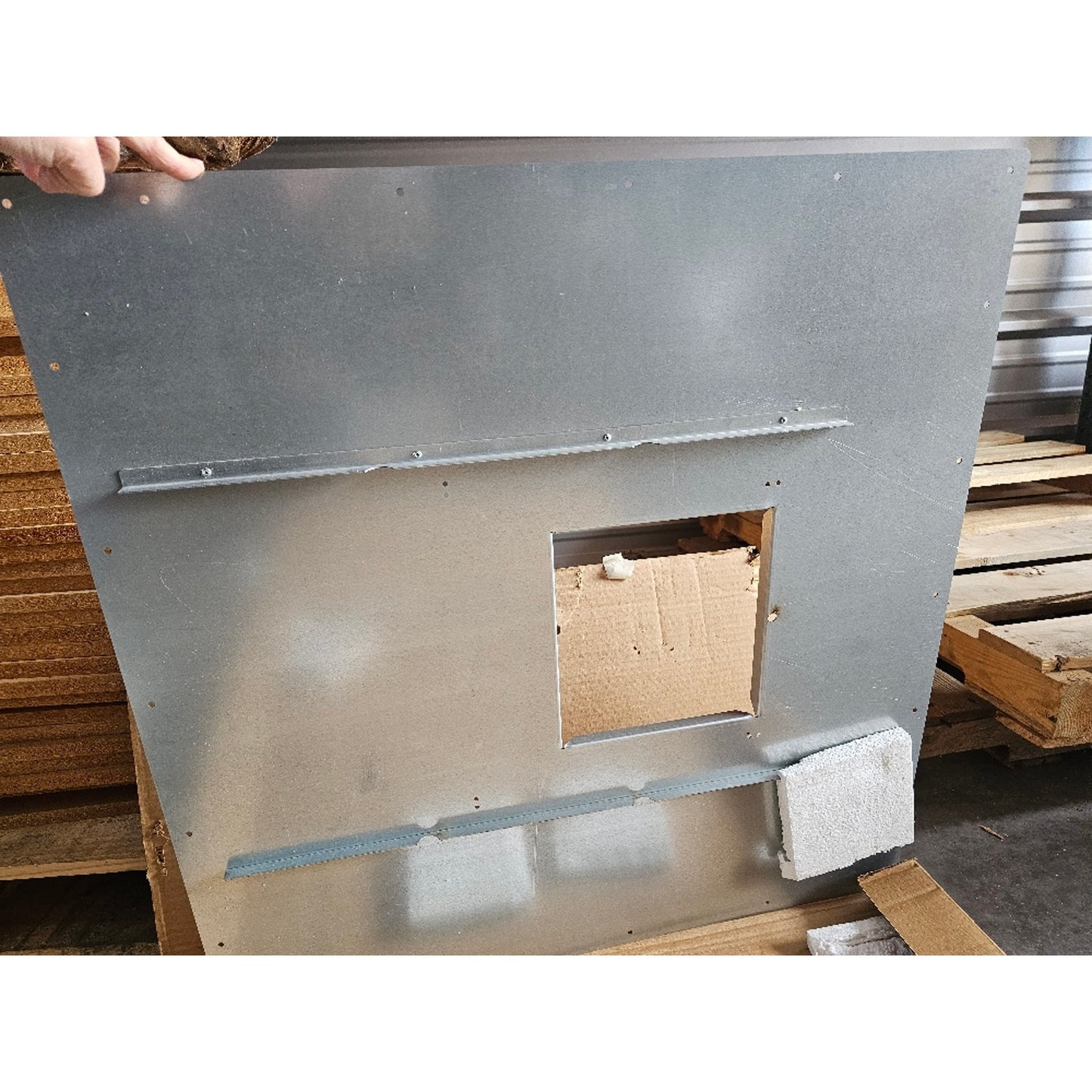 Thermador RFPLT600P Roof Mounting Plate for VTR630P Remote Blower