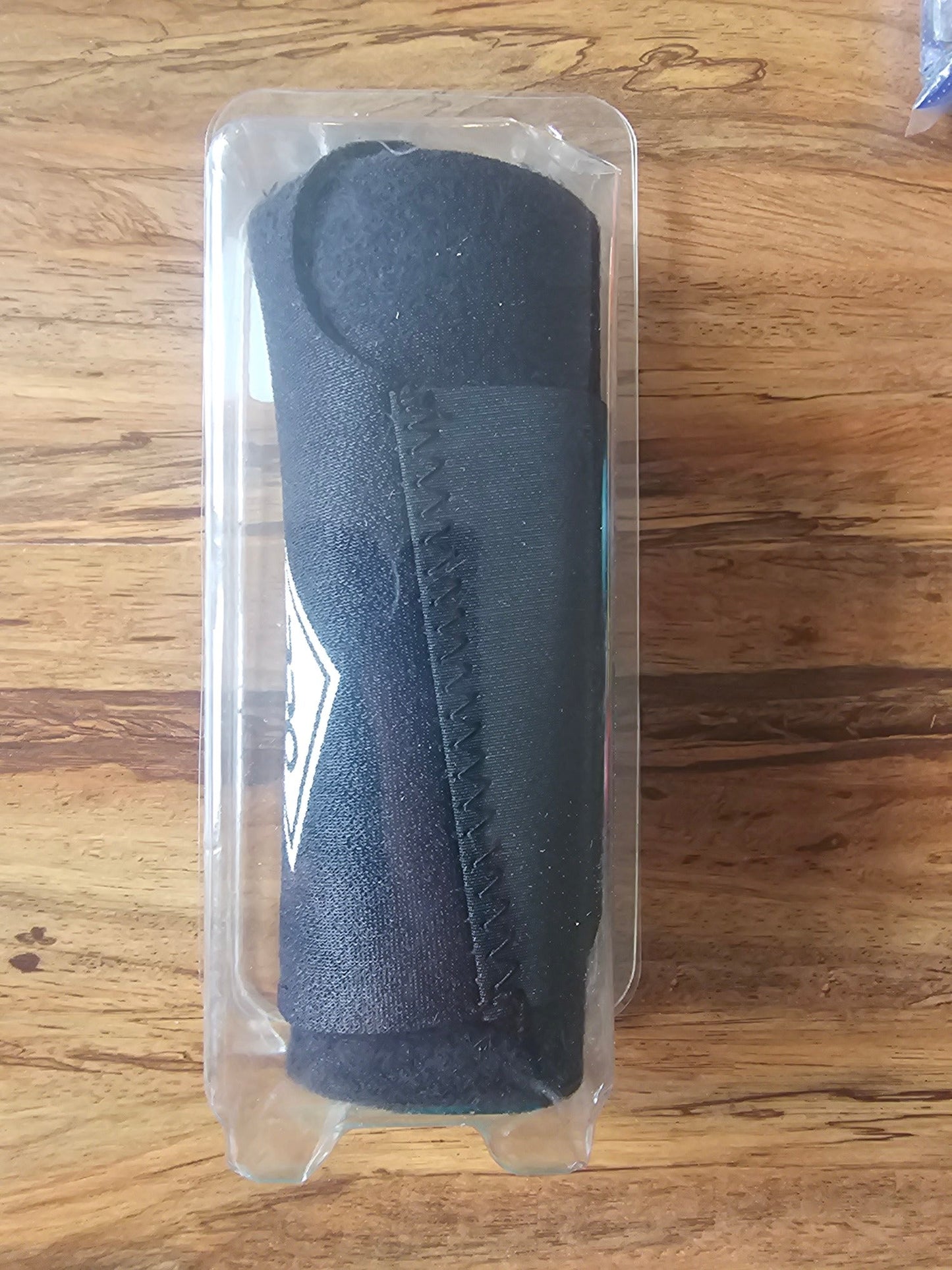 PRO Orthopedic Neoprene Carpal Tunnel Wrist Support - Right Hand, Small, Black