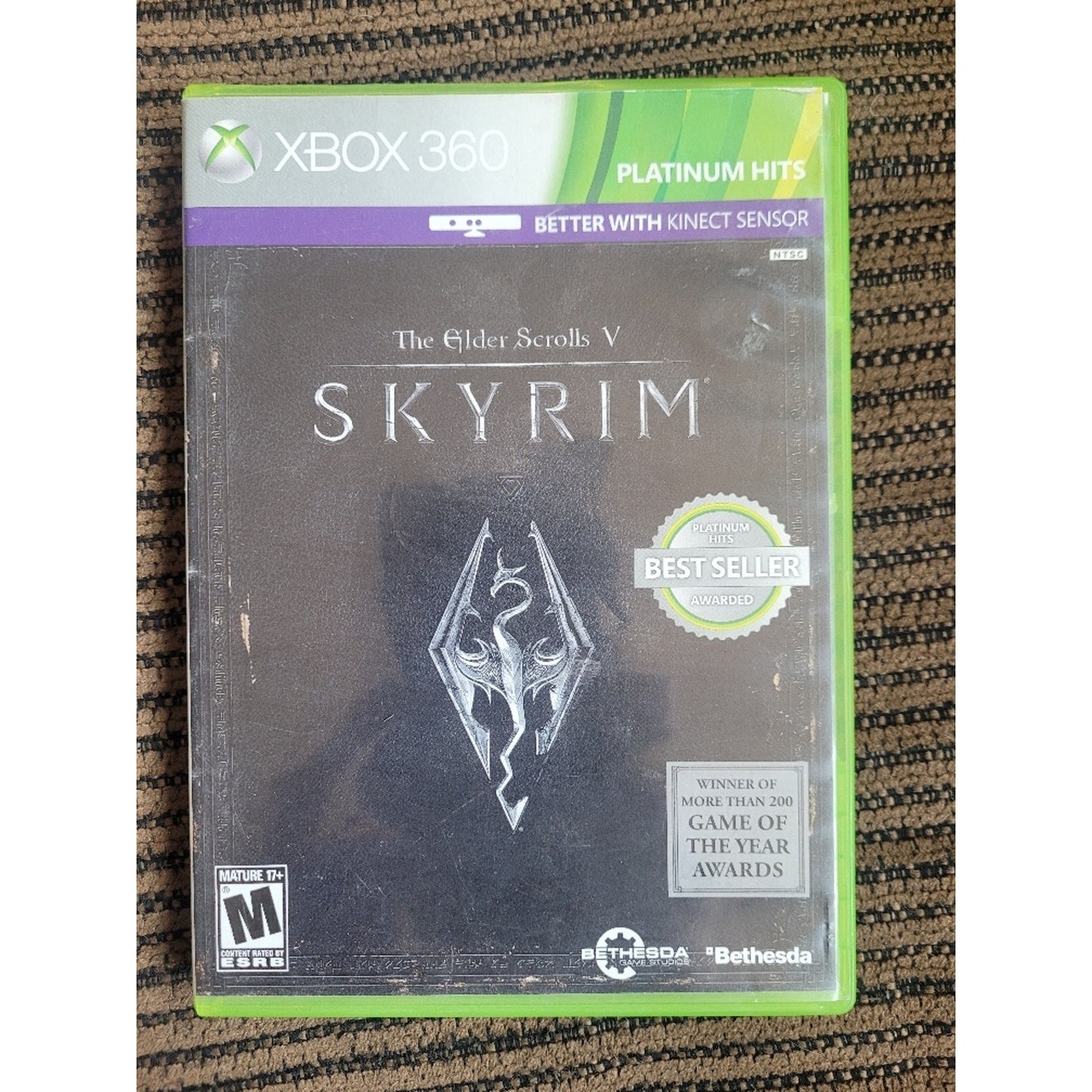 Elder Scrolls V: Skyrim for Xbox 360 - Epic Adventure Awaits!