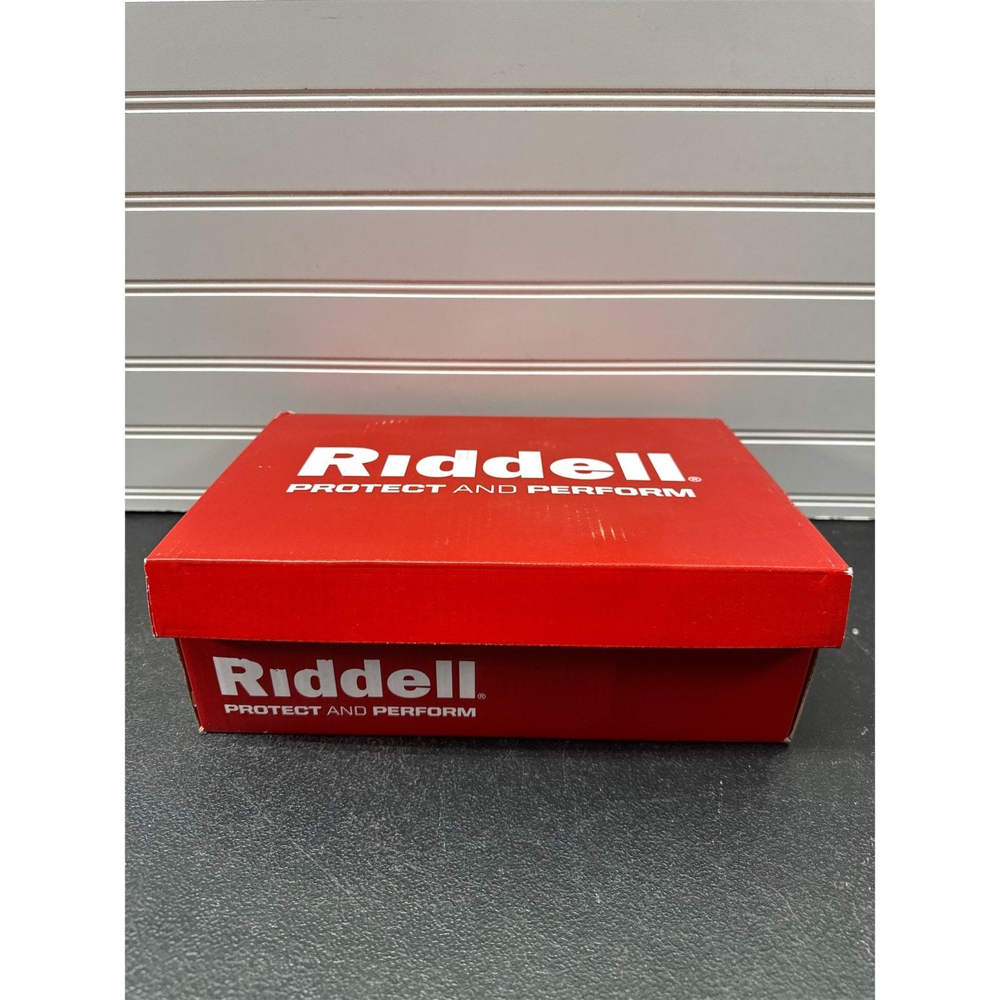 Riddell Brawl Youth RM Football Cleats - Lightweight & Durable Performance- 5.5
