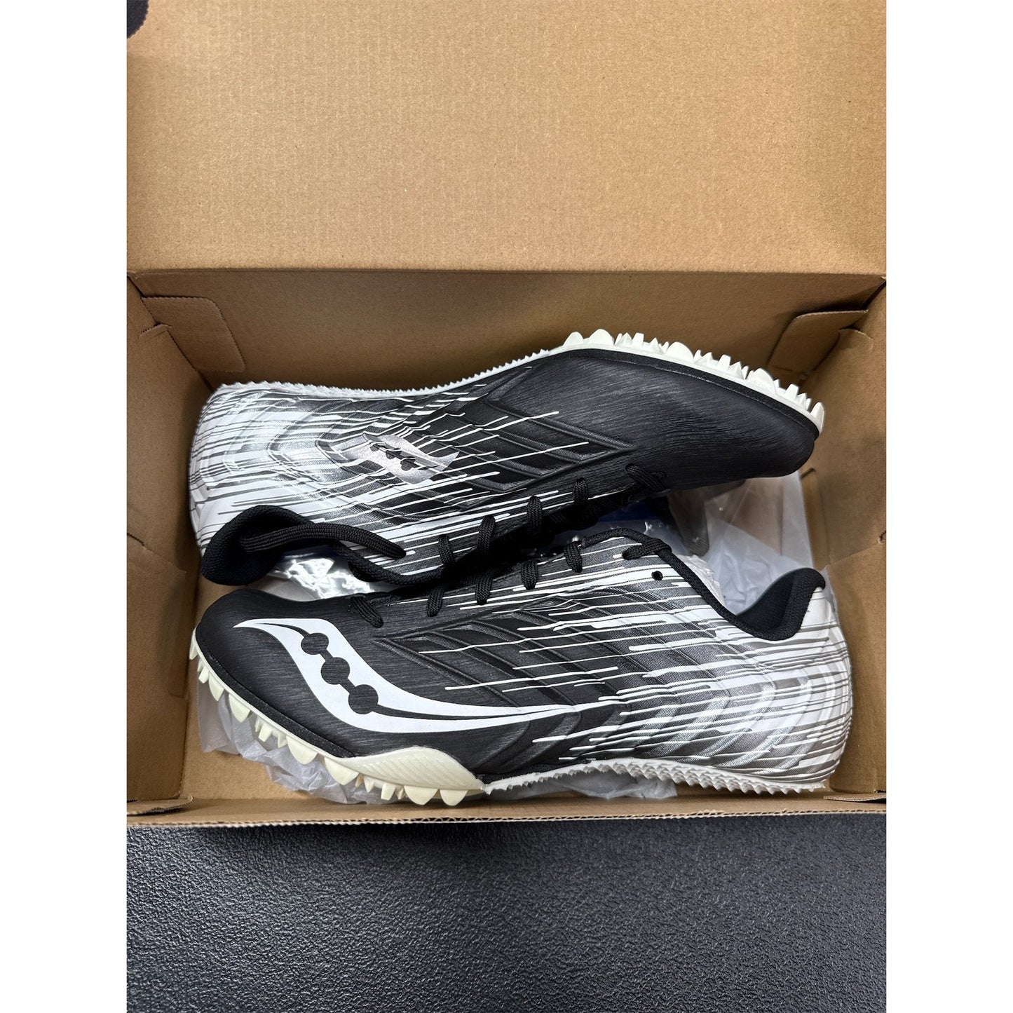 Saucony Spitfire 5 Men's Track Shoes 5.5 - Lightweight & Responsive Spikes