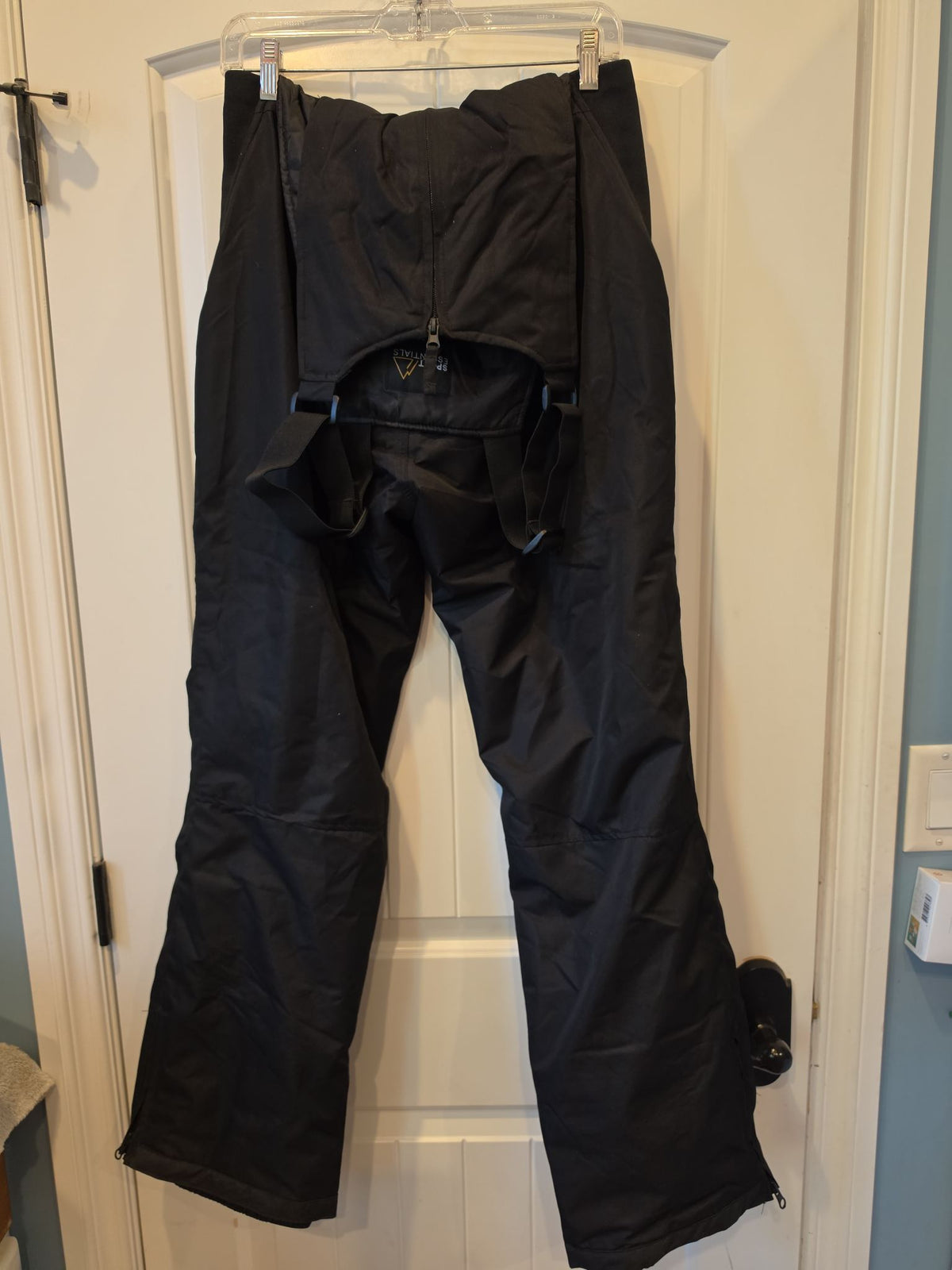 Sport Essentials Women's Black Snow Bib Pants - Small
