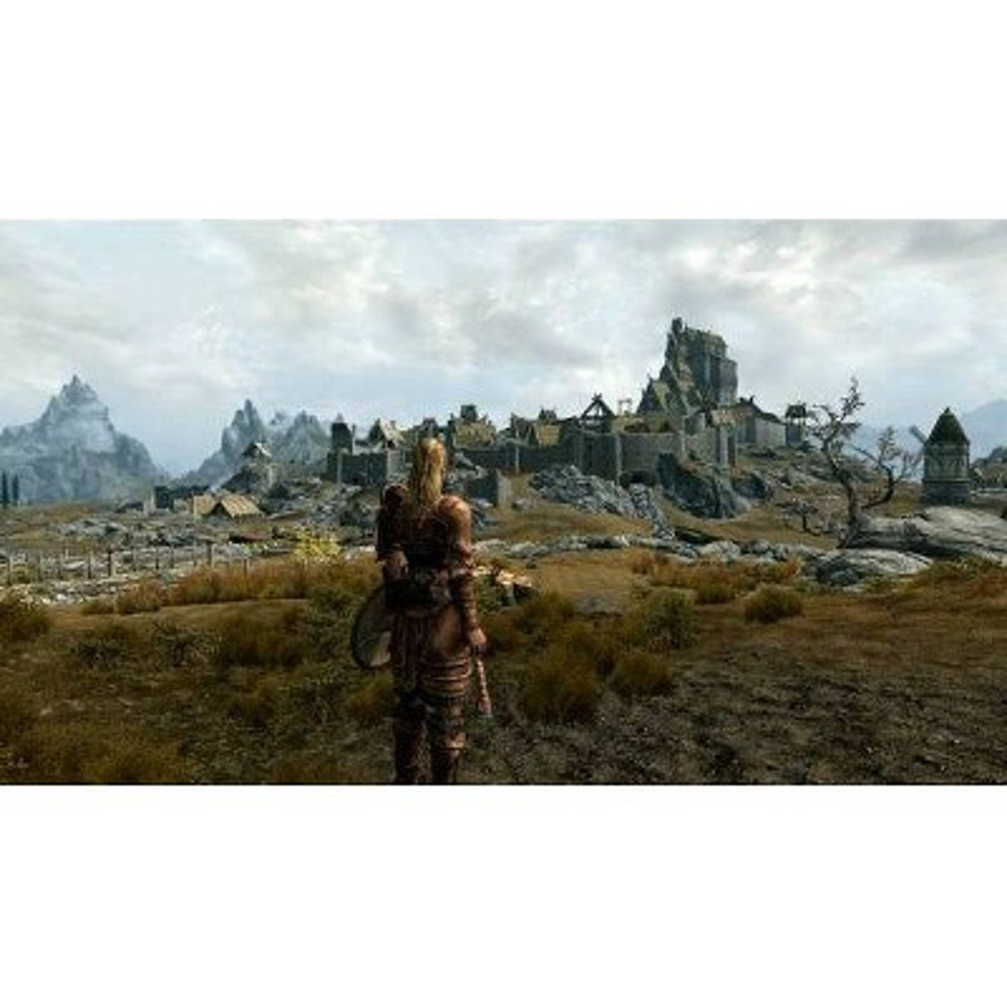 Elder Scrolls V: Skyrim for Xbox 360 - Epic Adventure Awaits!