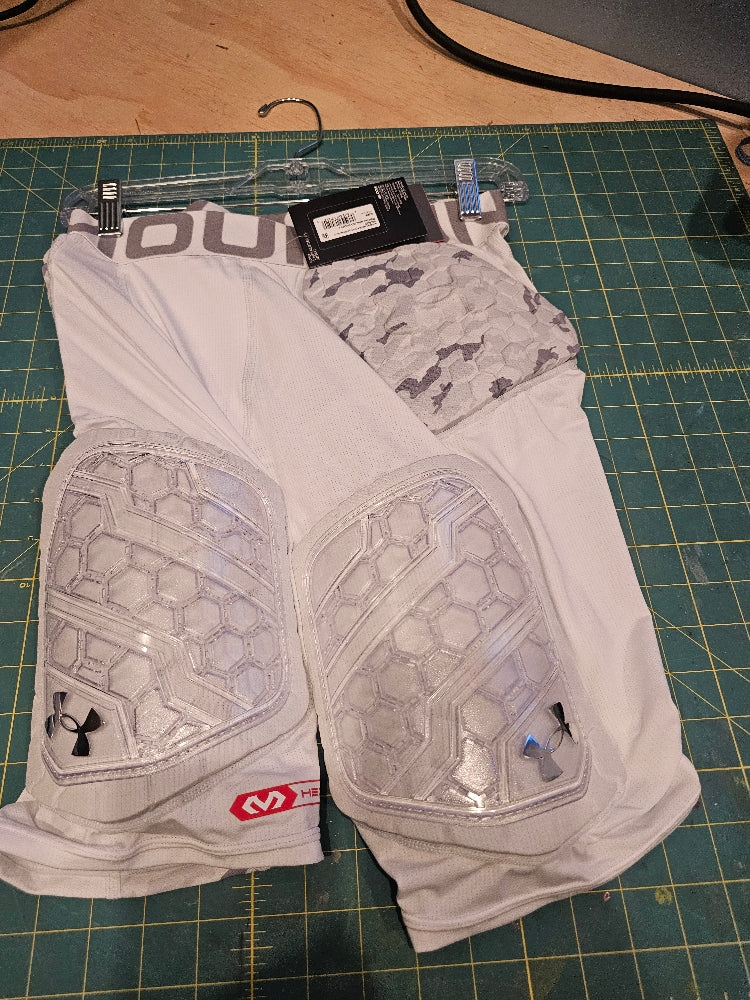 Under Armour Pro 5-Pad Football Girdle - White Camo, Large