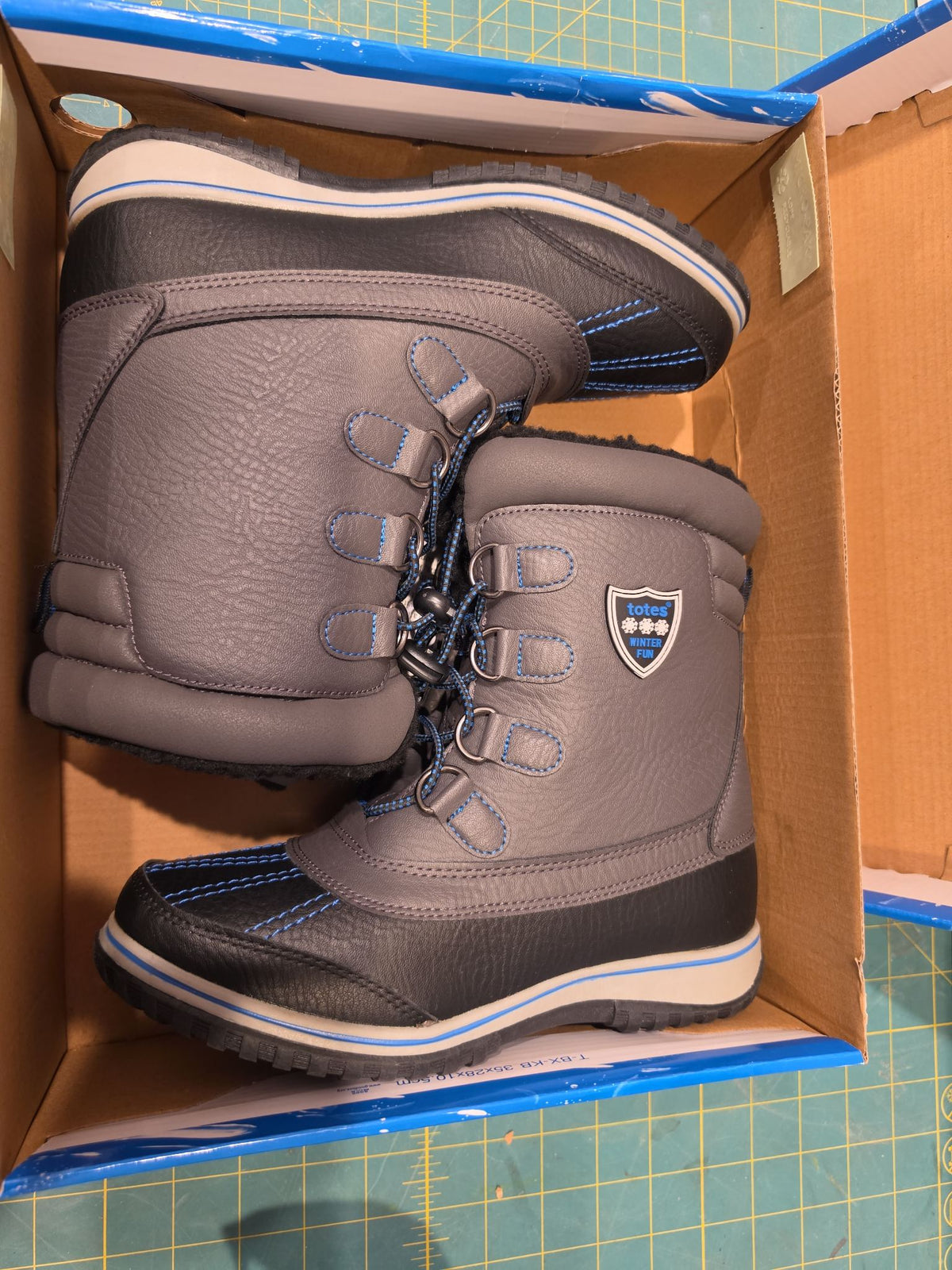 Totes David Unisex Snow Boots, Dark Gray, Size 5M