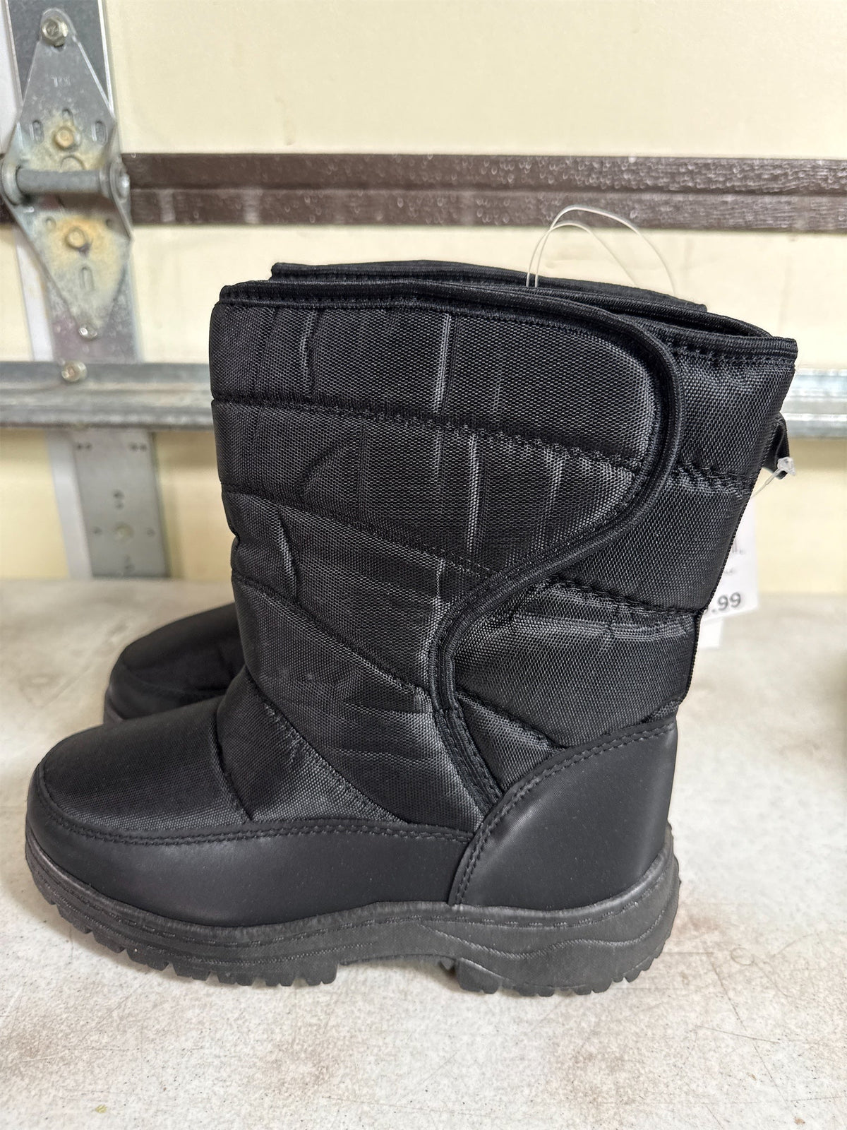 Boys' Black Quilted Winter Snow Boots - Size 5