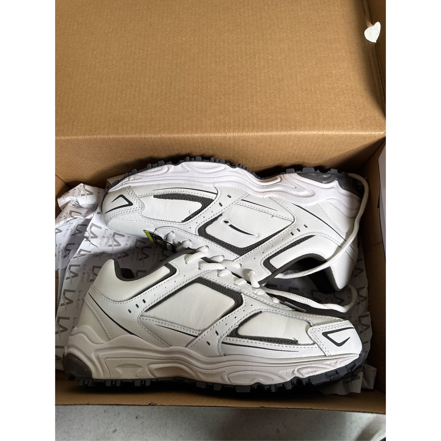 Live Active LA Gear Circuit Men's Shoes Size 7.5 - Stylish & Comfortable