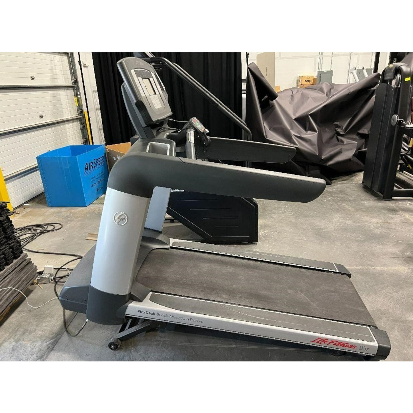 Life Fitness Flex Deck 95T Commercial Treadmill