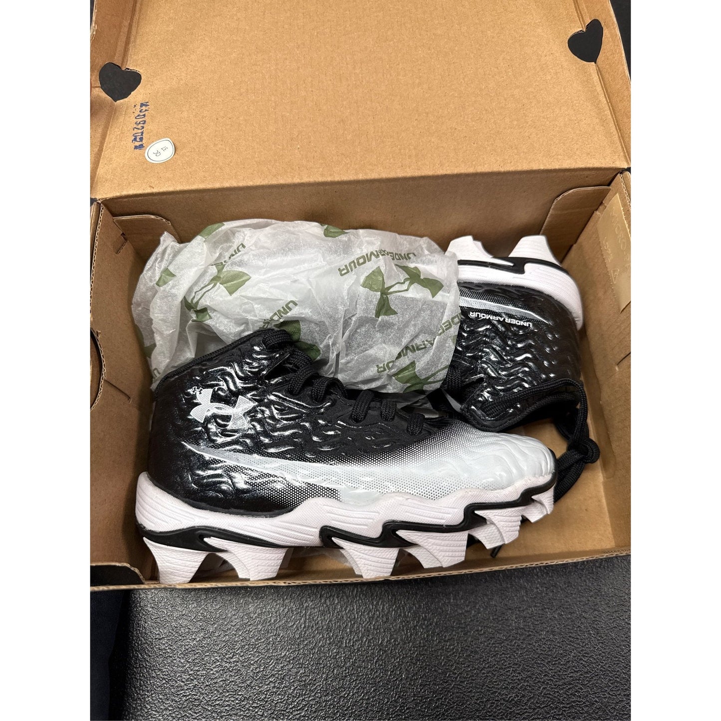 Under Armour Boys' Spotlight Hammer Rm Jr Football Shoes- 11K
