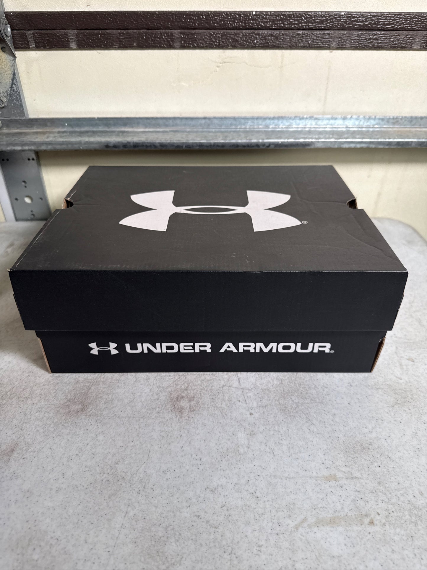 Under Armour Men's Harper 7 RM Baseball Cleats - Black/White, Size 8