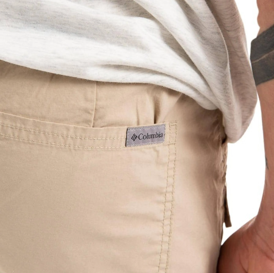 Columbia Men's Shorts with Pockets - Size 32, Tan, Comfortable & Versatile