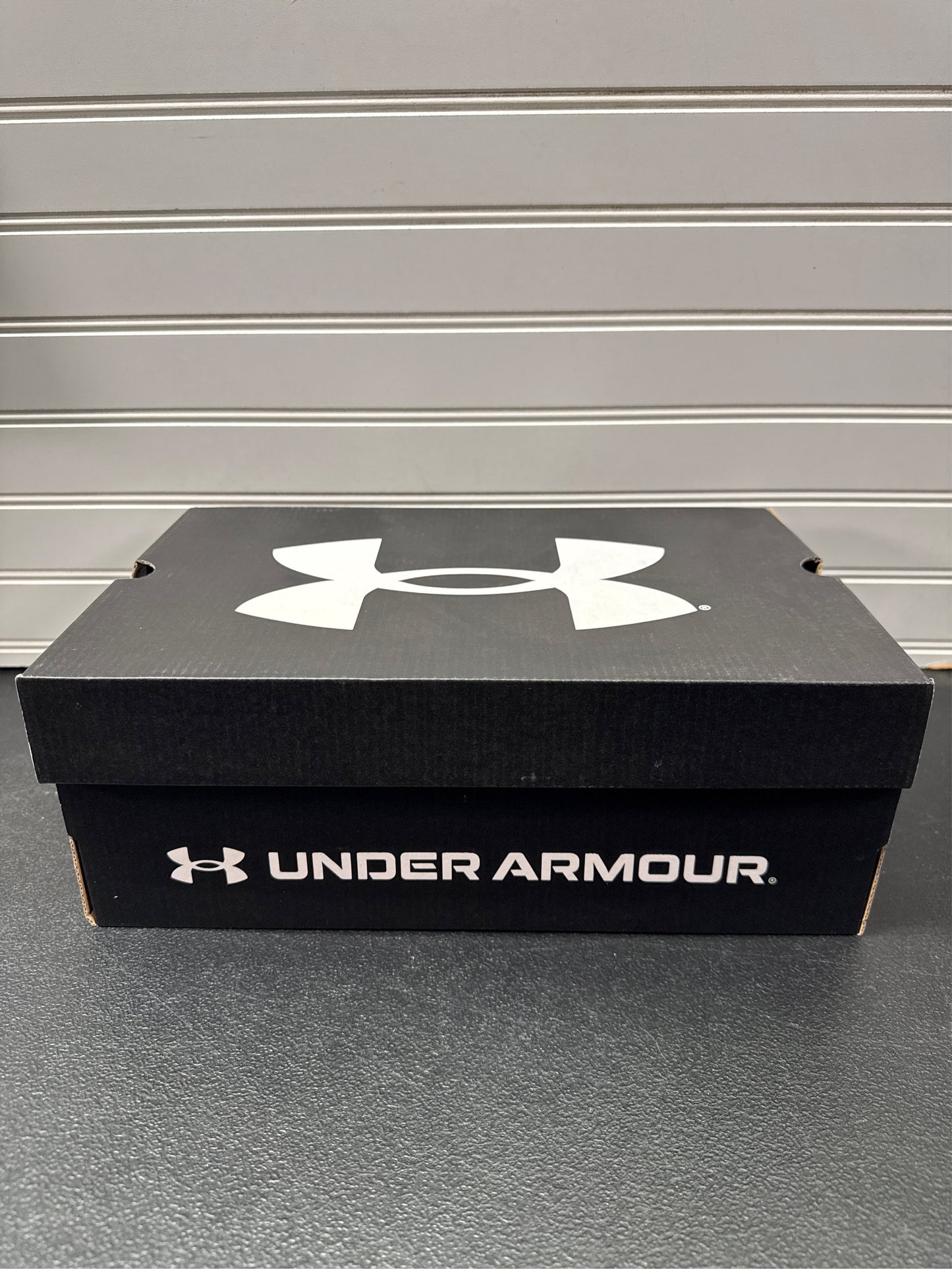Under Armour Mens Spotlight Franchise 4.0 RM Football Cleats, Size 7