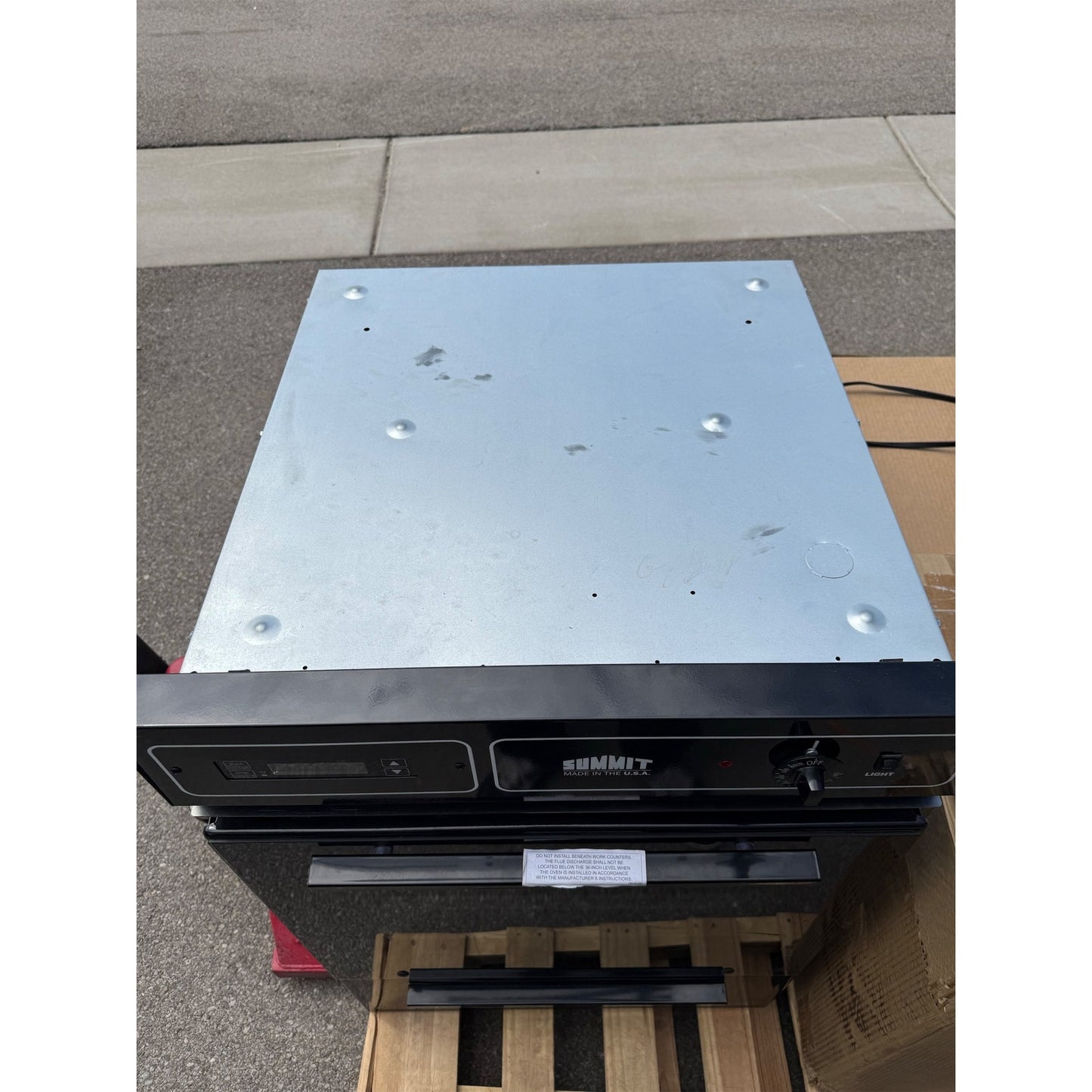 Summit 24" Single Gas Wall Oven TTM721-2DK in Black - 2.92 cu. ft.