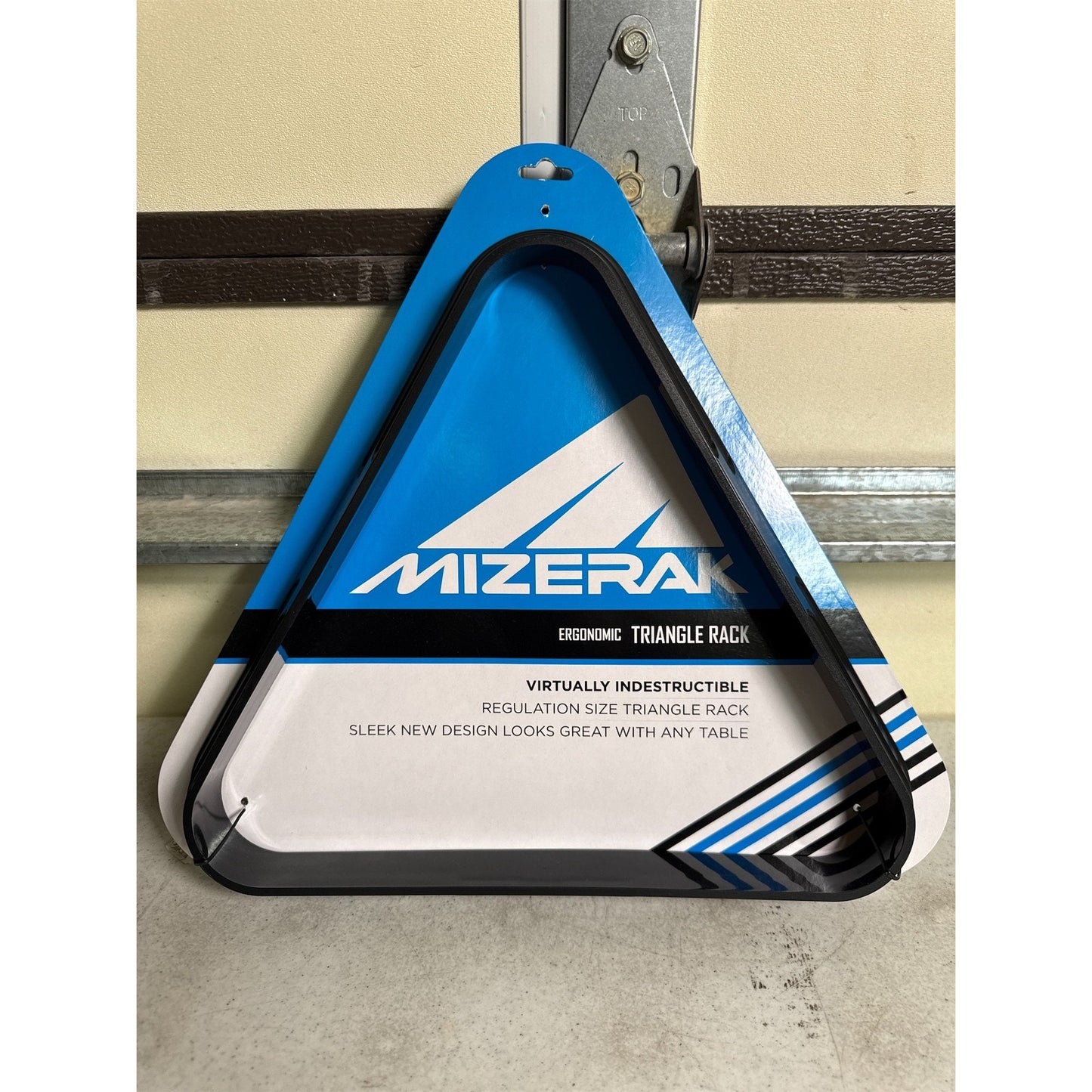 Mizerak Ergonomic Triangle Rack for Pool Balls - Durable & Stylish Design