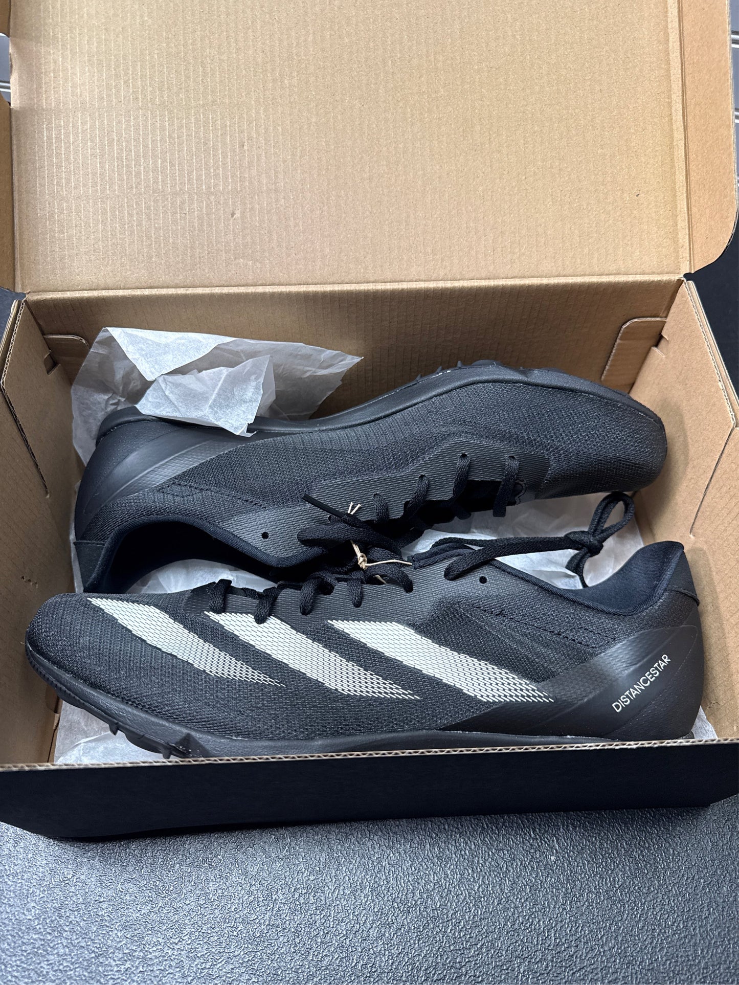 adidas Distancestar Unisex Track and Field Spikes - 10.5M/11.5W