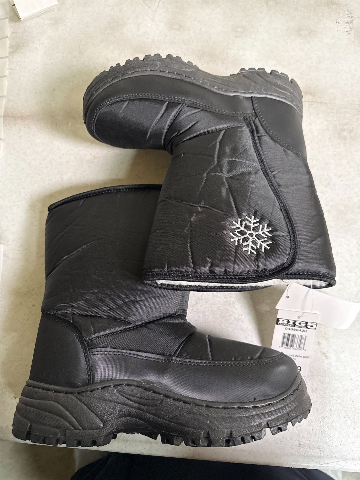 World Famous Sports Women's Snowflake 6" Winter Boots - Black, Size 5