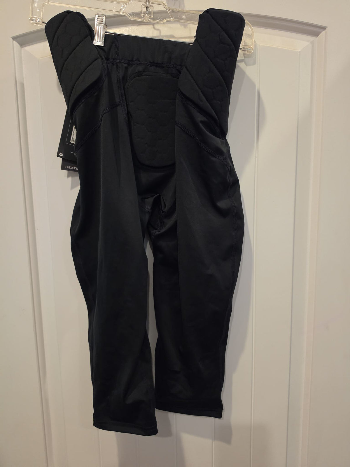 Under Armour Men's Gameday Integrated Football Pants - Size Medium