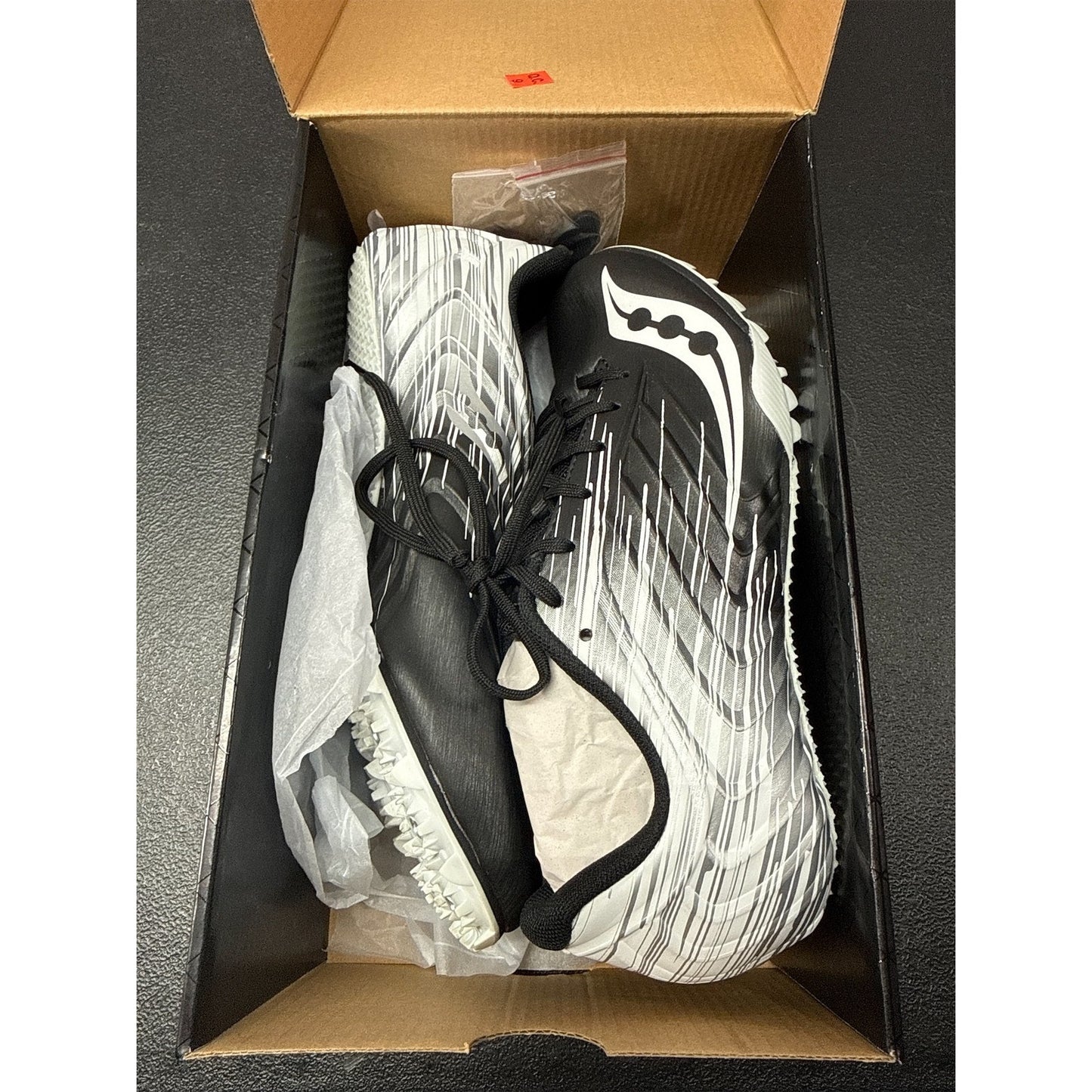 Saucony Spitfire 5 Men's Track Shoes - Lightweight & Responsive Spikes, Size 6.5