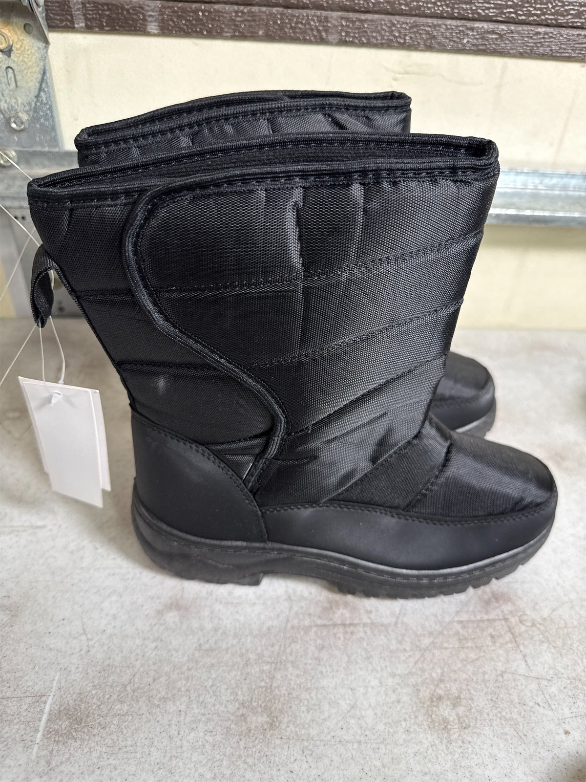 Kids' Insulated Winter Snow Boots - Black, Size 6
