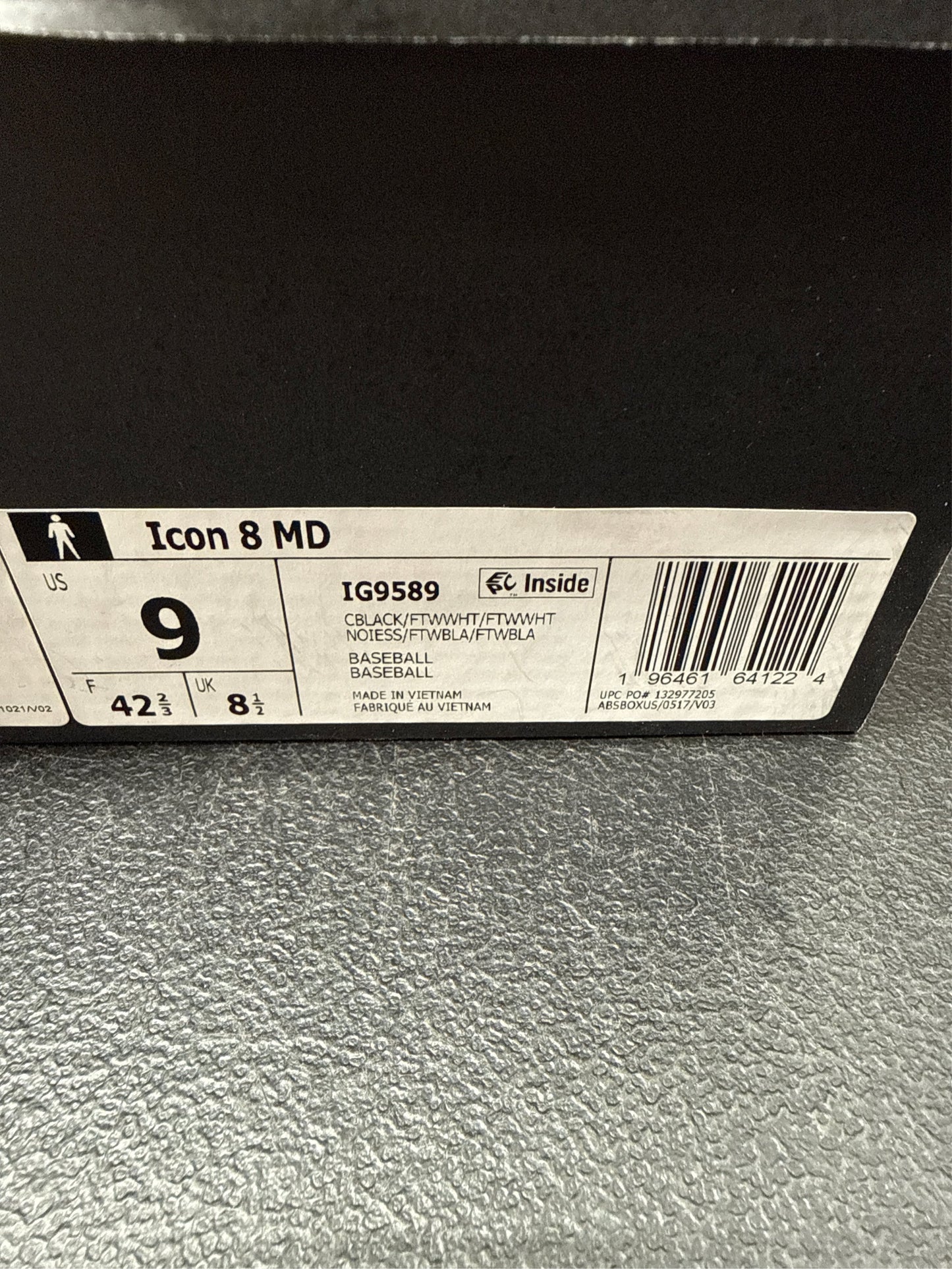 Adidas Men's Icon 8 MD Baseball Cleats - Breathable, Durable Size 9