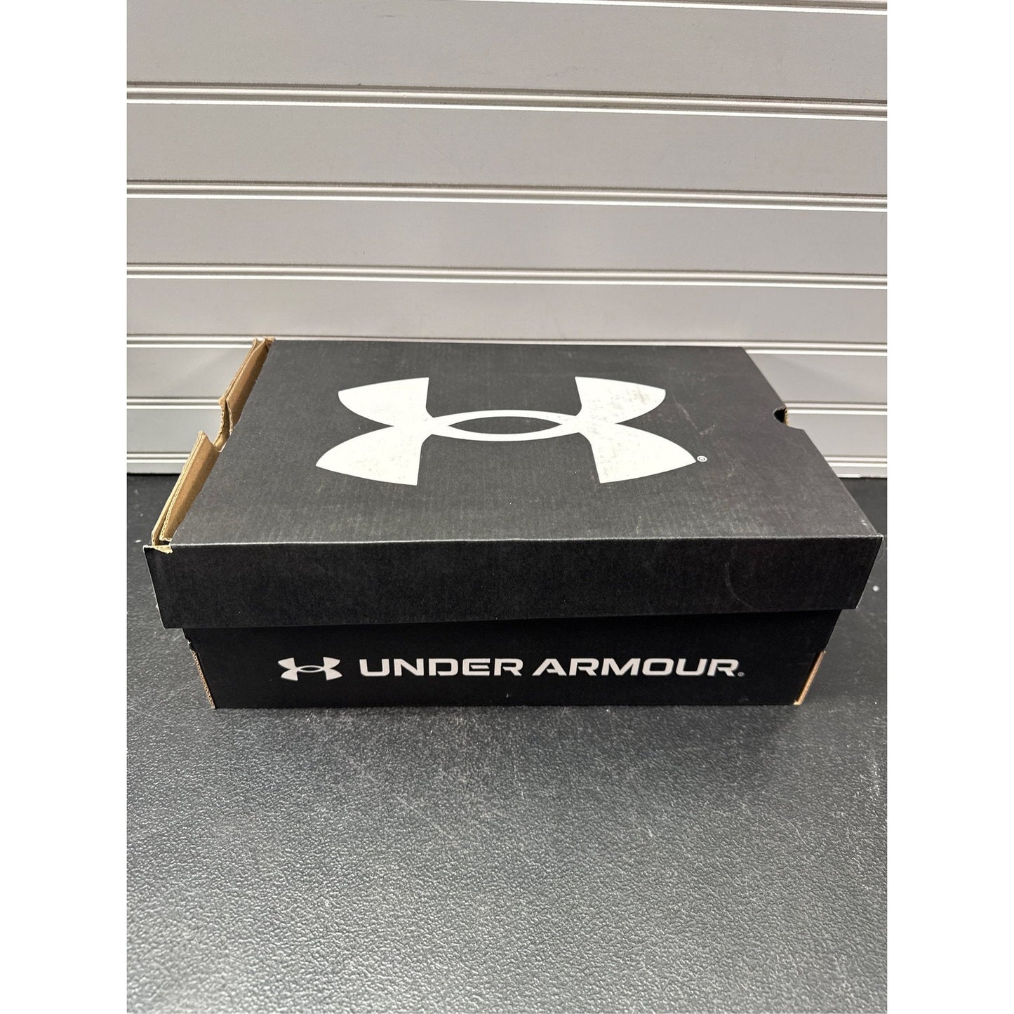 Under Armour Kids' Spotlight Hammer Football Cleats Size 6Y Wide