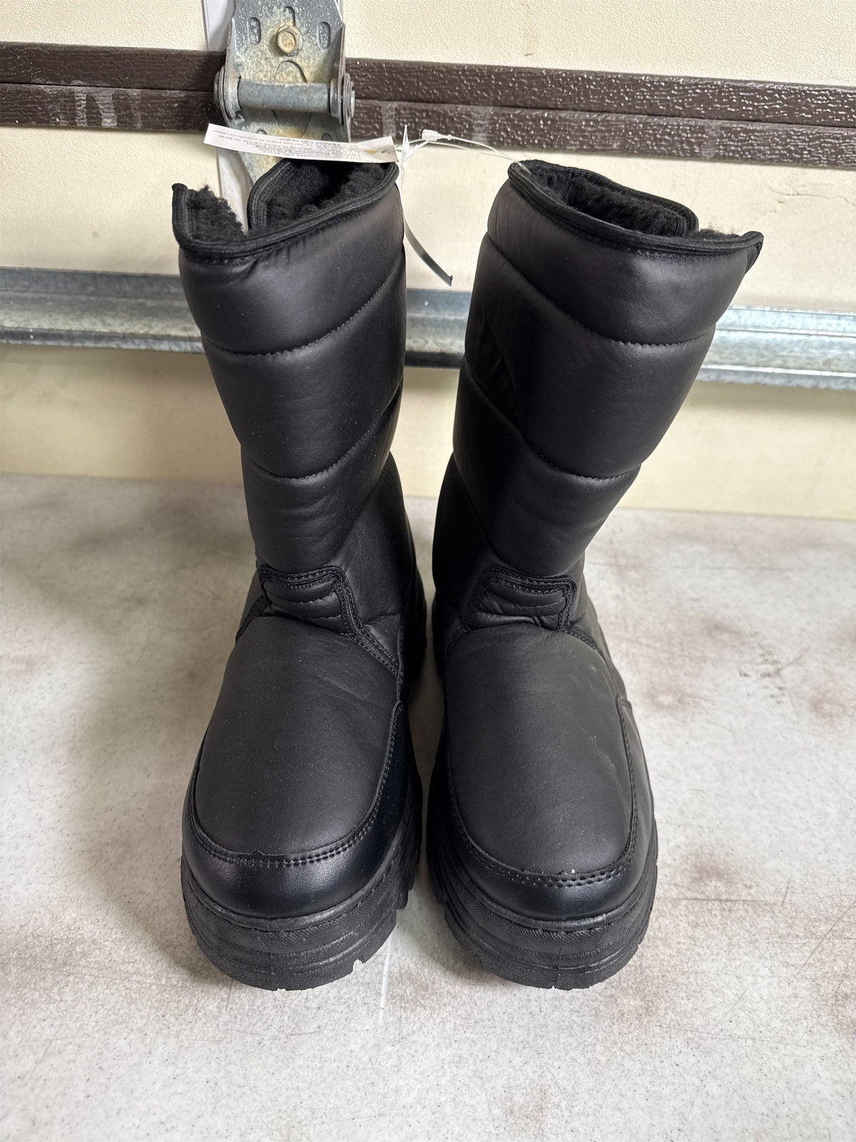 WFS Men's Black Snow Boots, Size 8