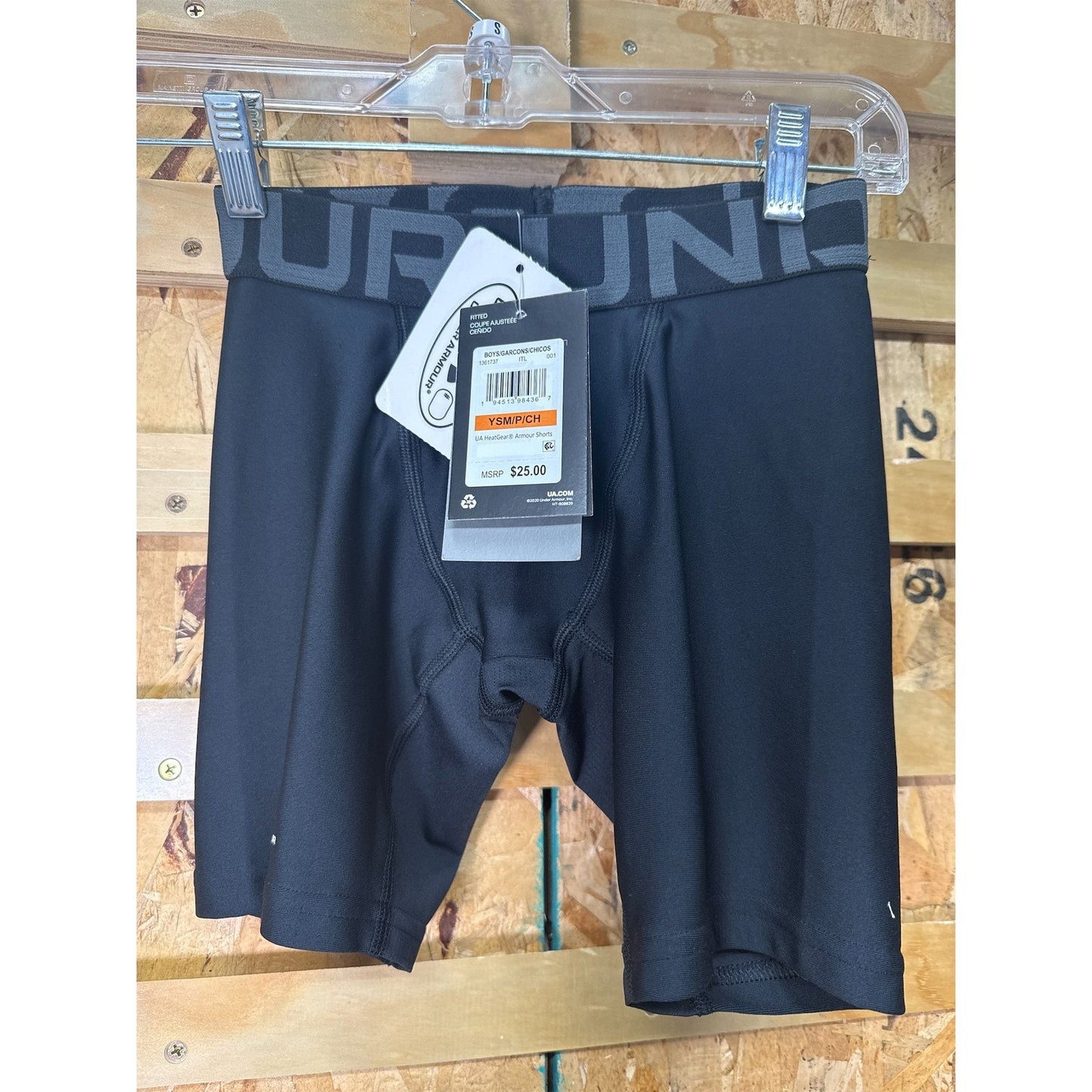 Under Armour Boys' Small HeatGear Shorts - Black Athletic Performance Wear - S