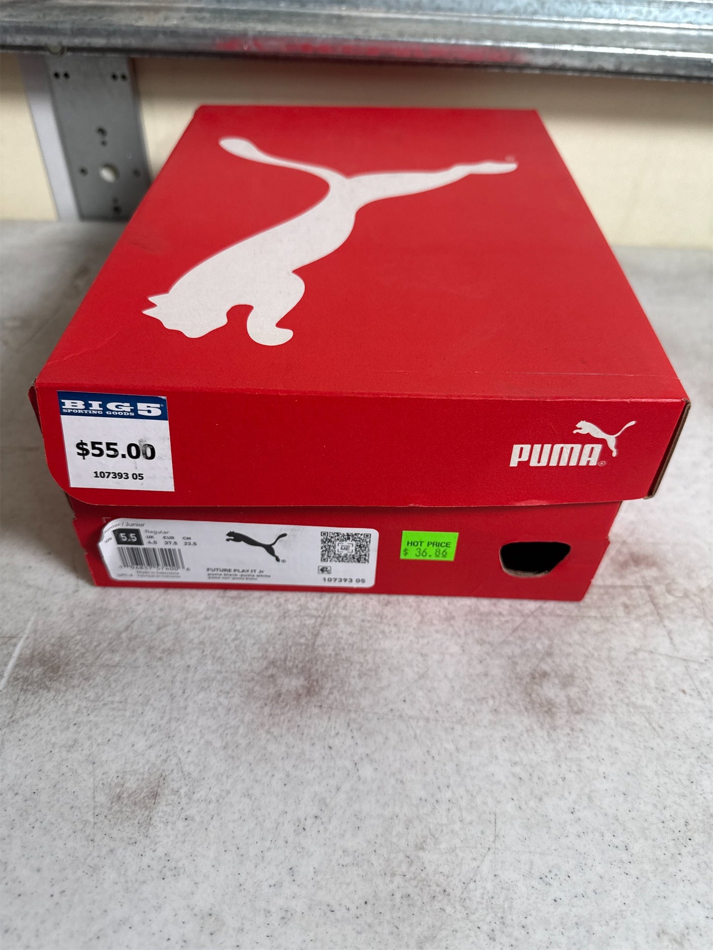 Puma Future Play IT Junior Soccer Shoes - Black/White, Youth Size 5.5