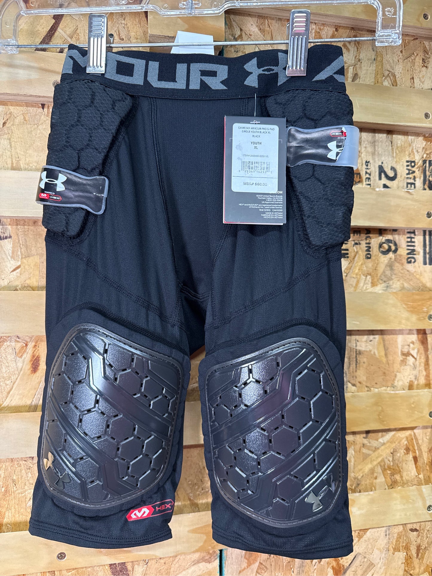 Under Armour Youth Gameday Armour Pro 5-Pad Football Girdle - Black, XL