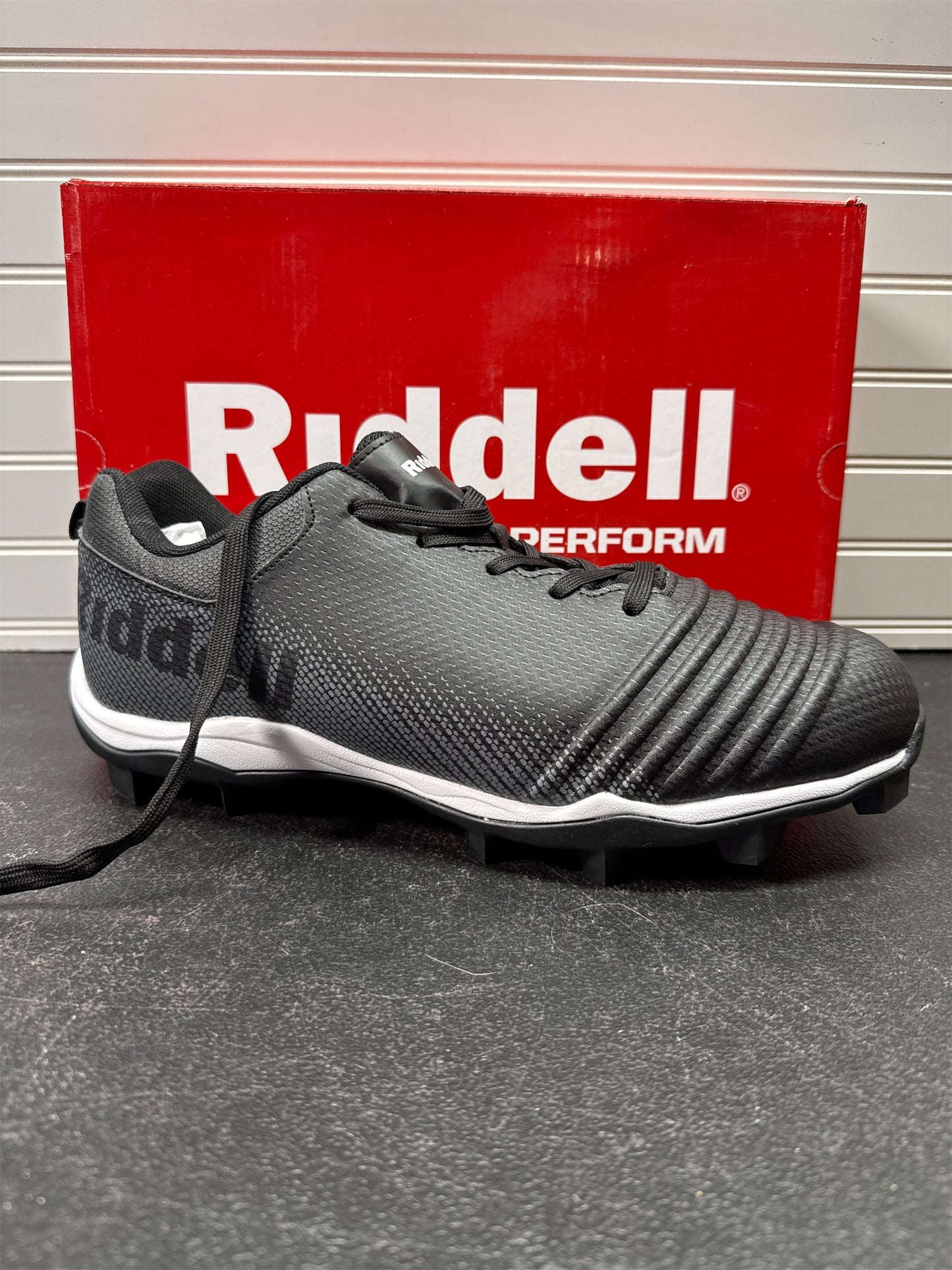 Riddell Men's Edge Low Football Cleats - Black/White, Size 13