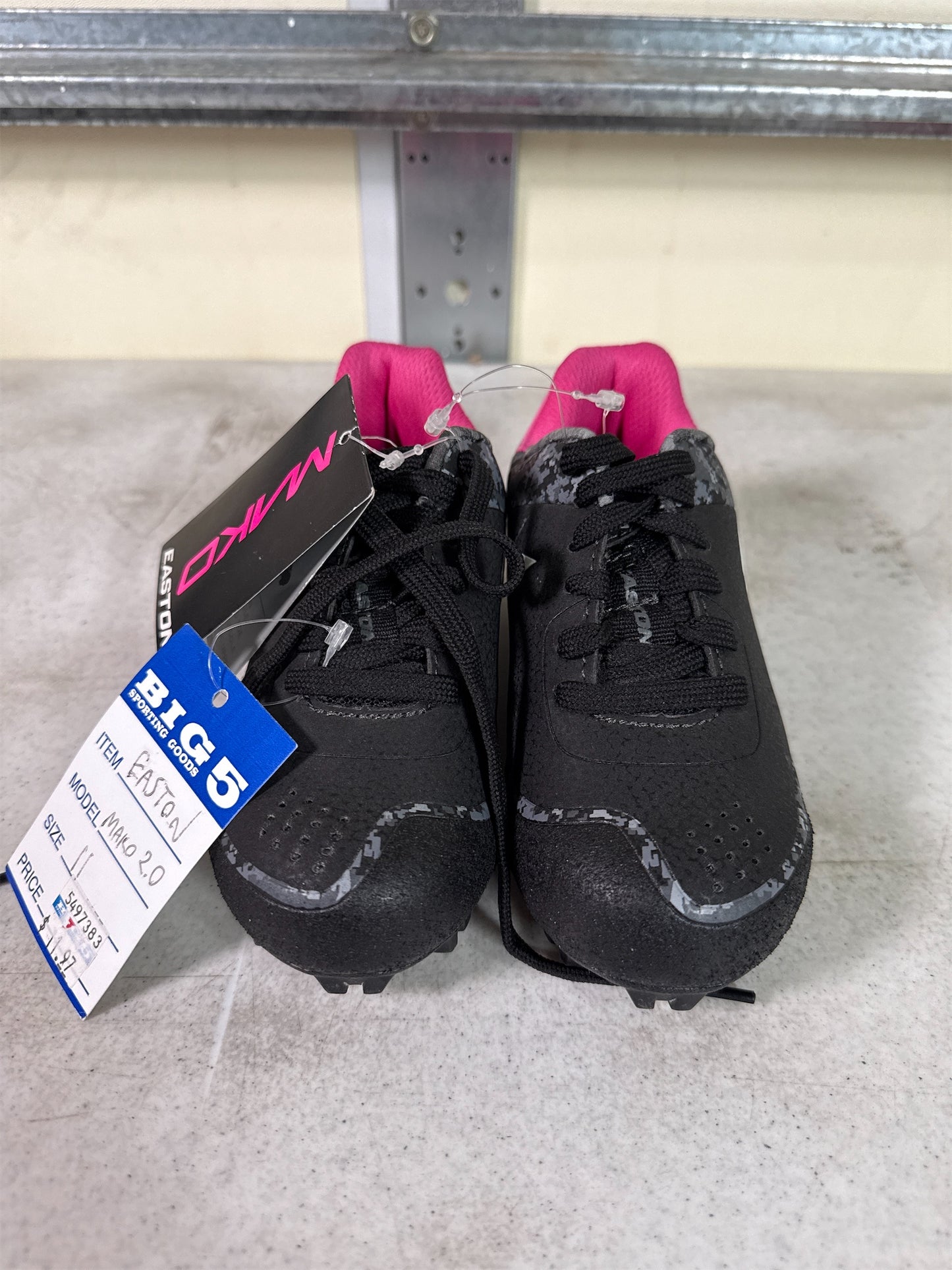 Easton Mako 2.0 Youth Baseball Cleats - Black/Pink, Size 11