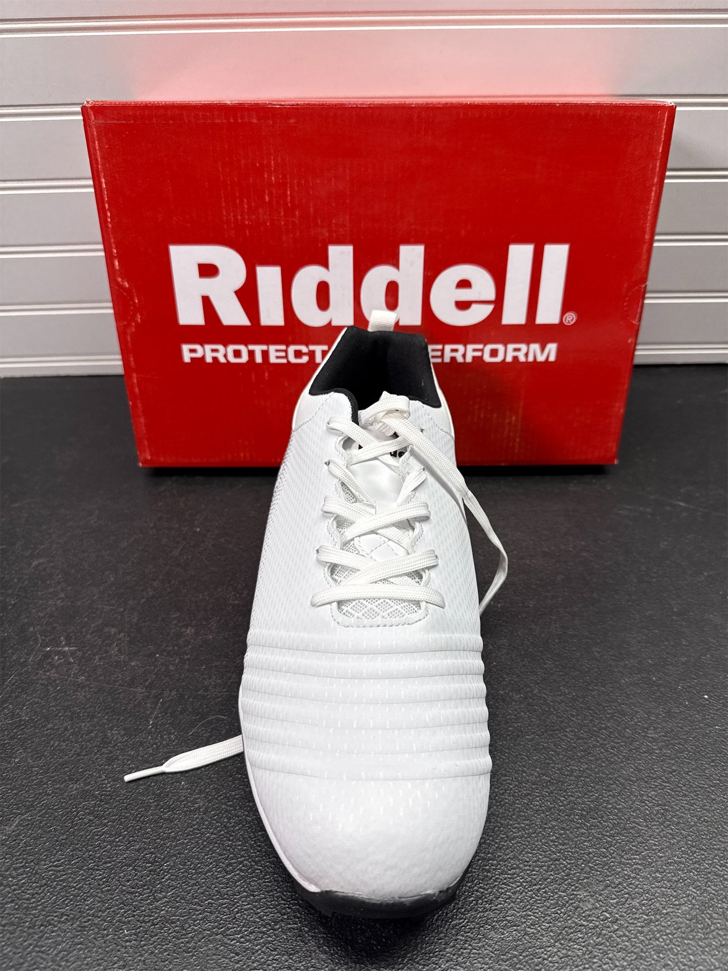 Riddell Men's Edge Low Football Cleats - White/Black, 10.5